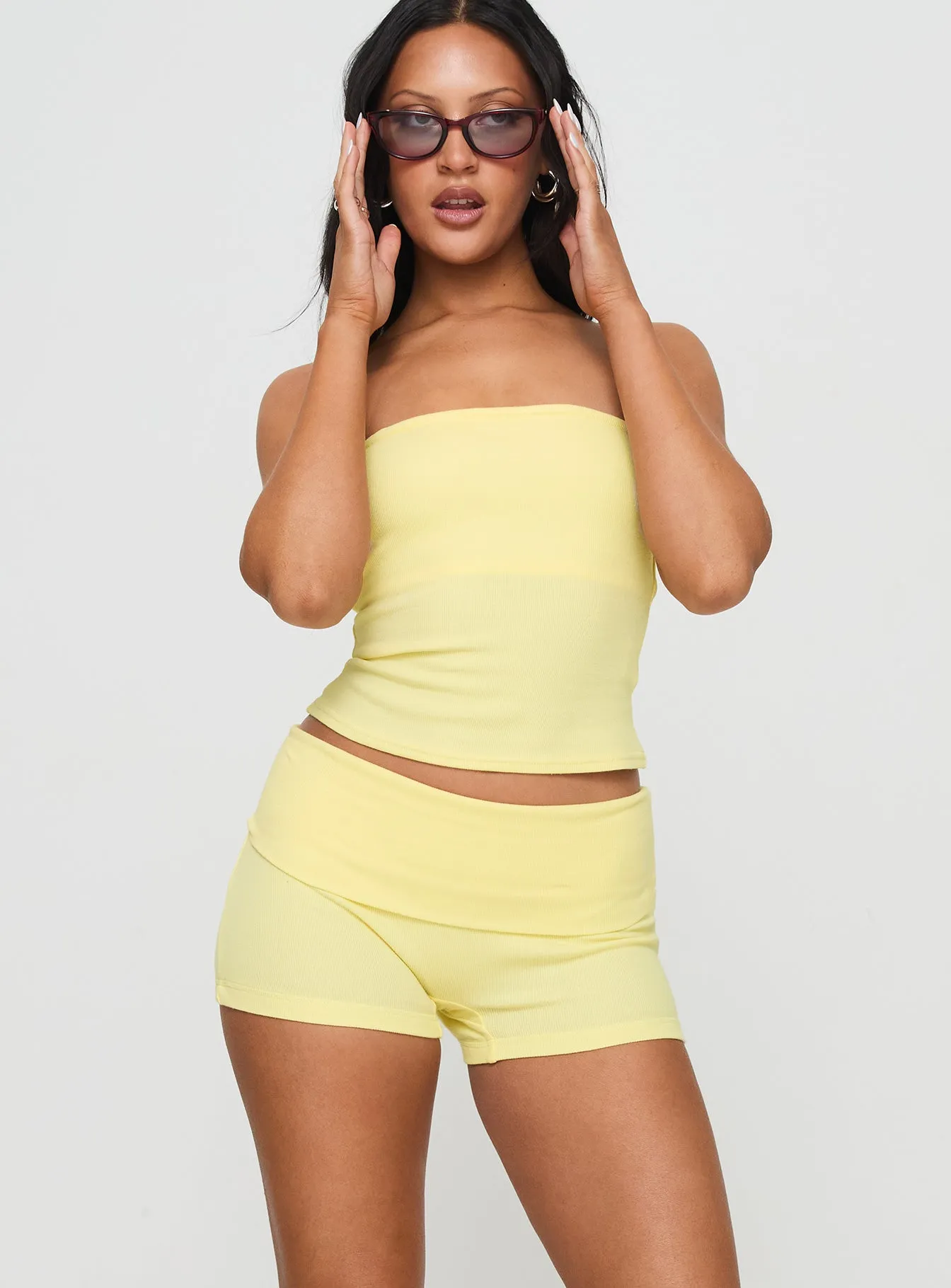 Baseline Low Rise Rib Shorts Yellow CompactFold Warm Fit