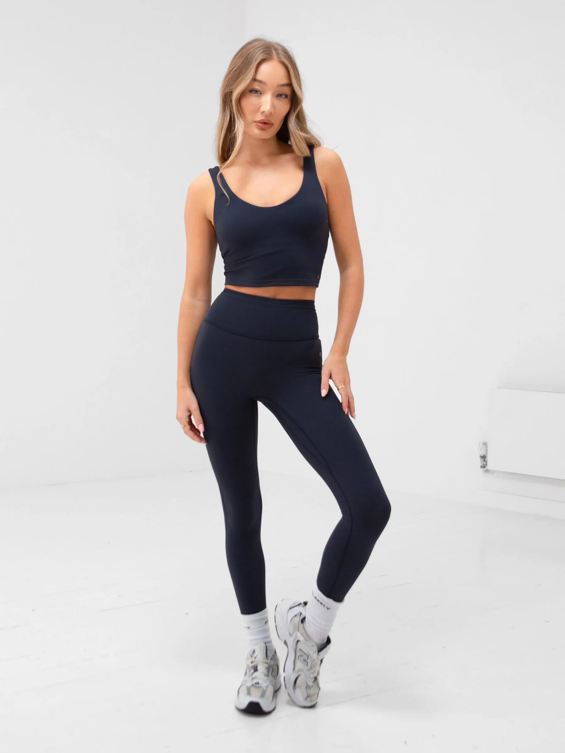 Flatlock Seams No Chafe Technology Apex Pro Compression Leggings - True Navy