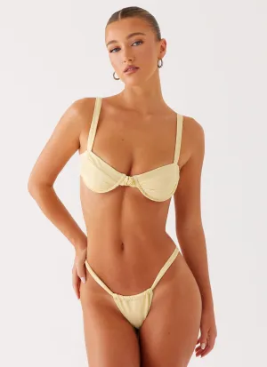 Classic Style Lace-Trim Gala Underwire Bikini Top - Yellow