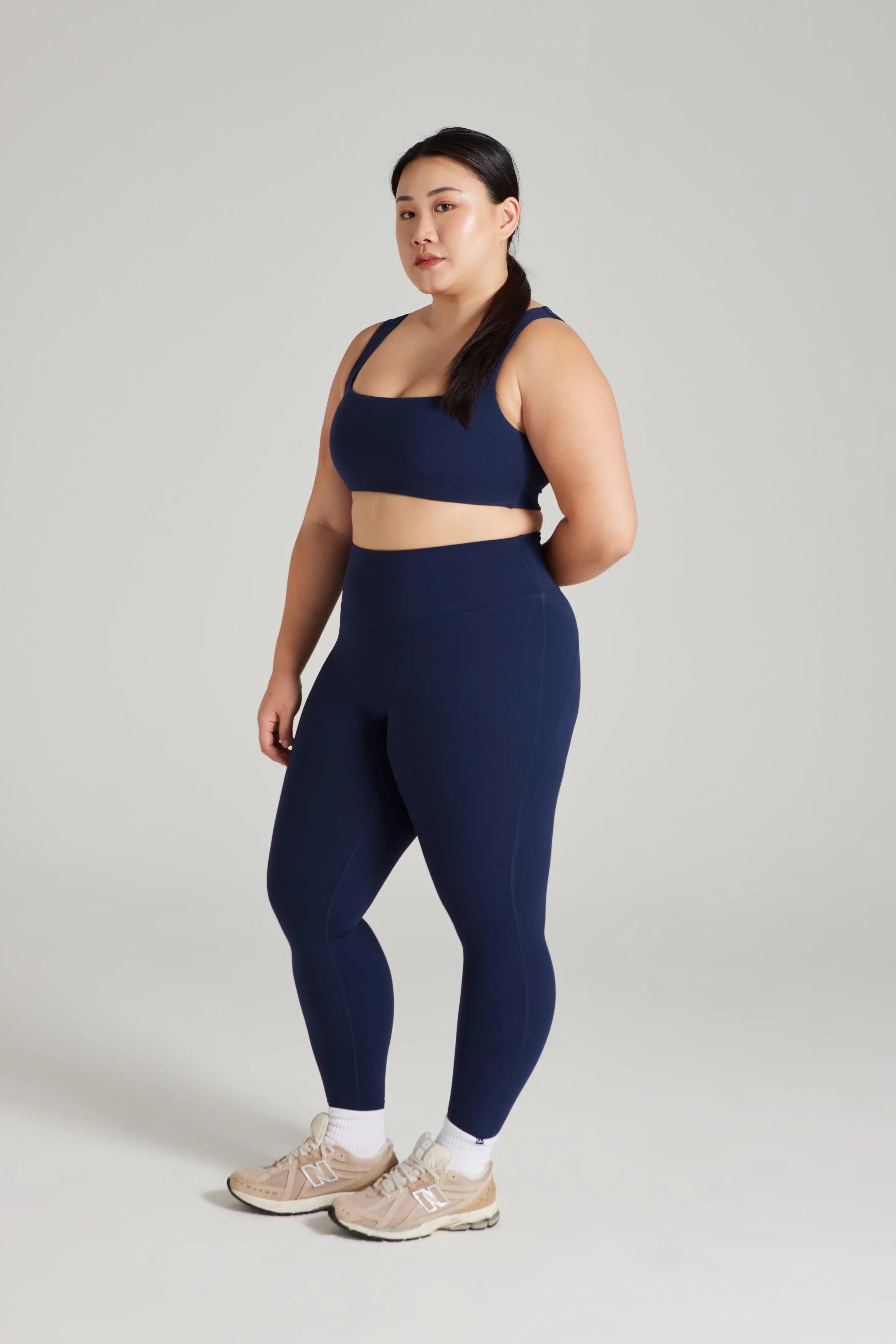 Plain Welded seams Square Neck Bra in Dive