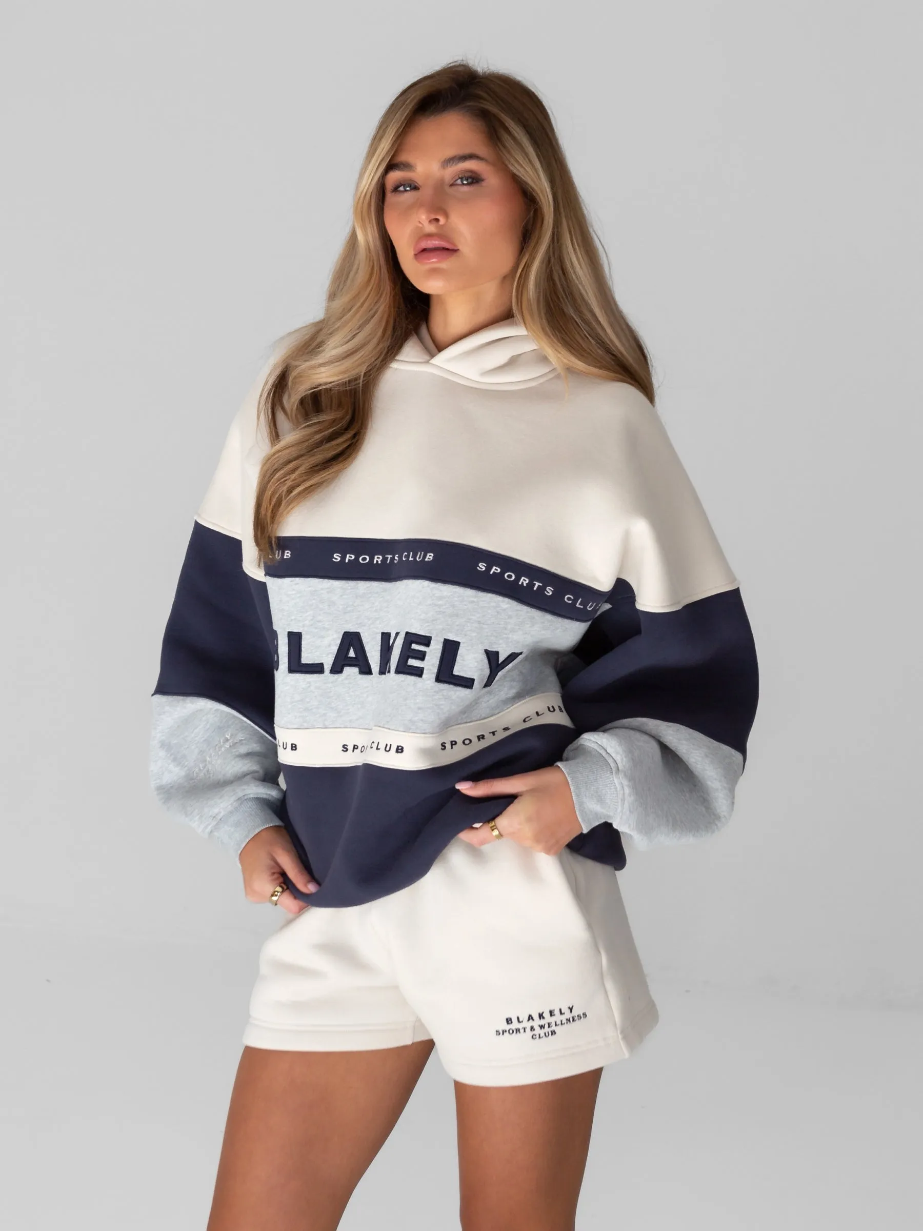 Alpine Oversized Hoodie - Light Grey Autumn Staple