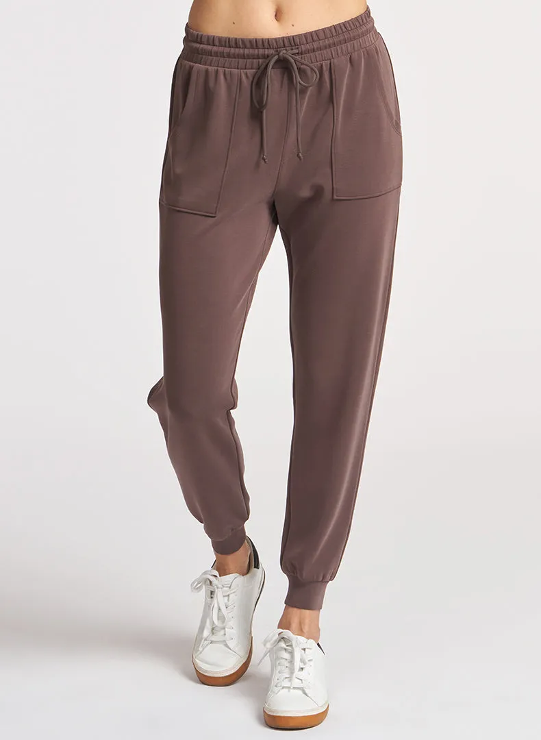 Patch Pocket Lounge Jogger Travel Essential