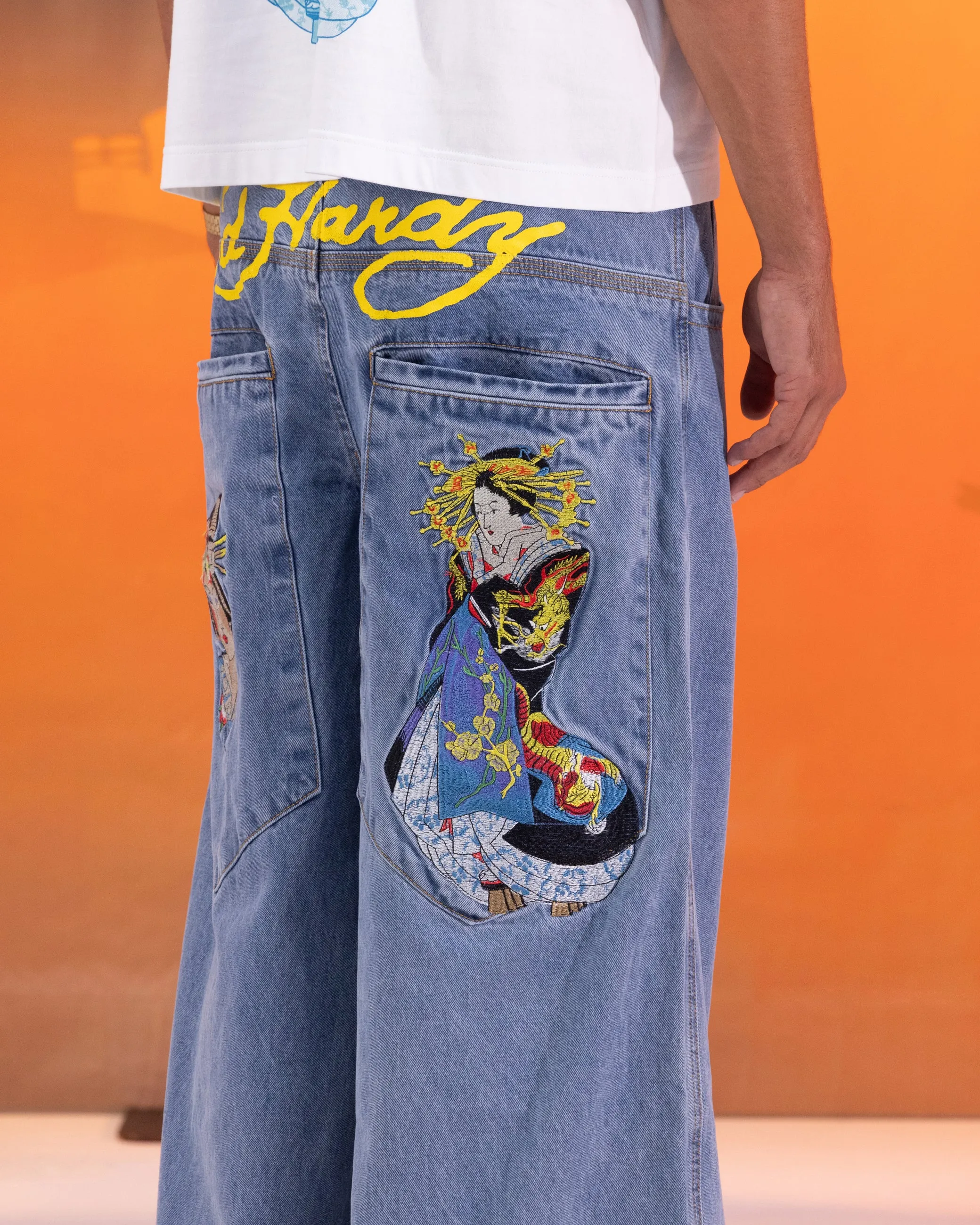 Spring Mood Elegant City Walk Classic Style Ed Hardy Ultra Wide Leg Denim Jeans Light Wash Blue