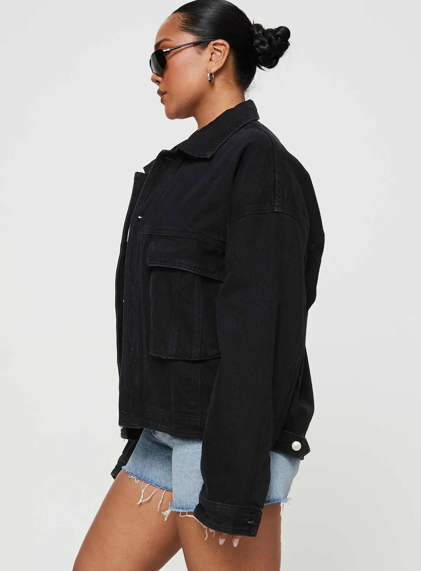 Dream Core FlexibleNeckline Laurena Denim Shorts