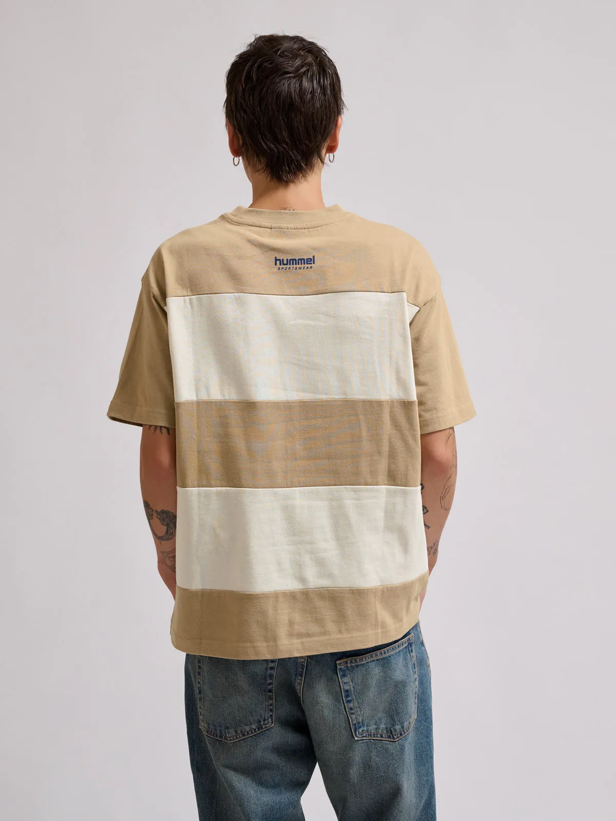 Casual Style Loose T-Shirt S/S Bees Stripe