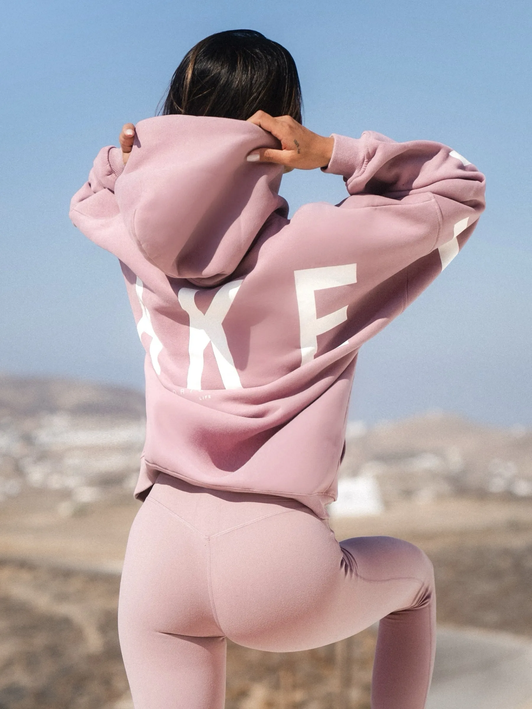 Versatile Clothing Isabel Oversized Hoodie - Dusty Pink