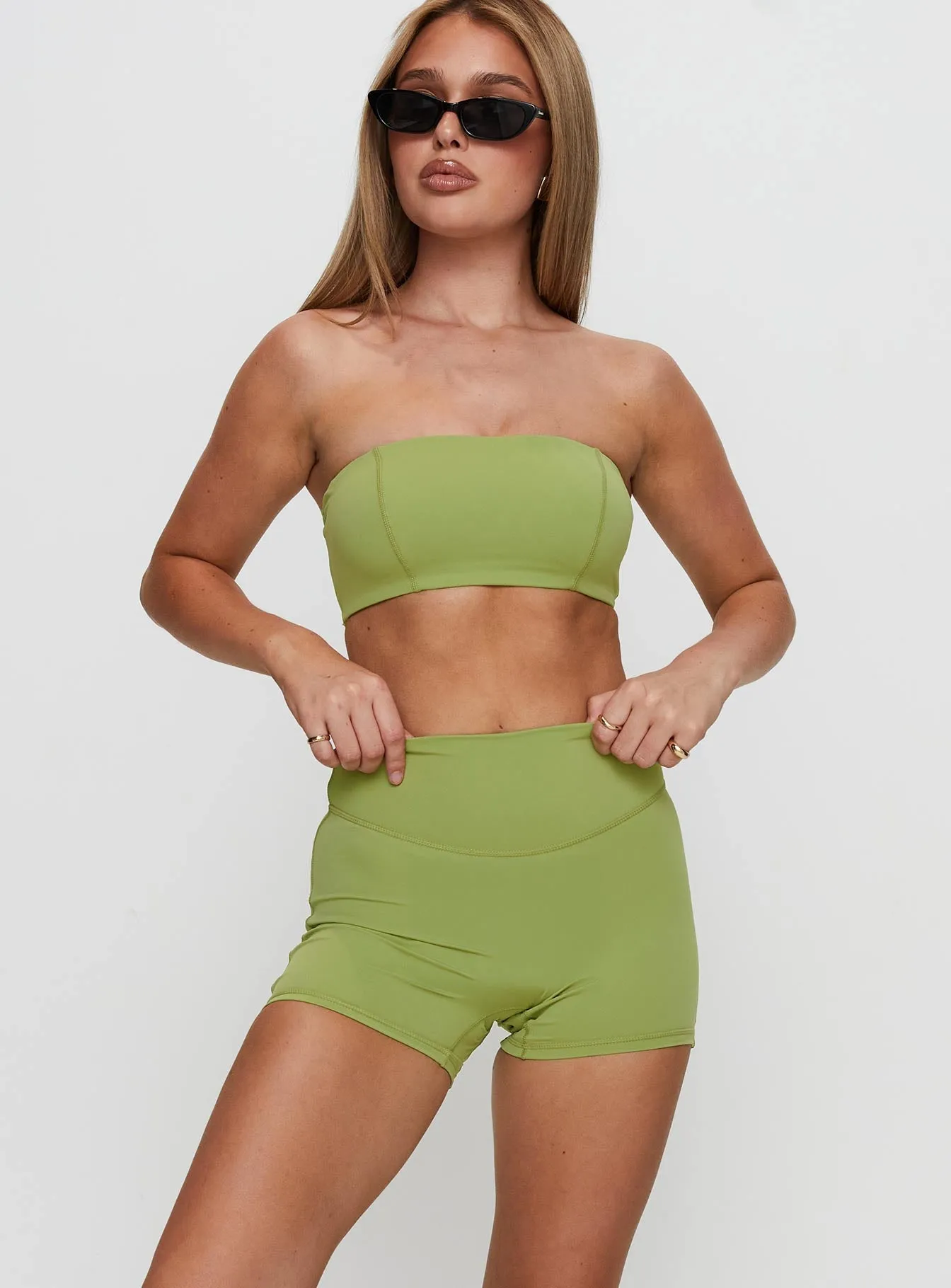 Nature Base Touchdown Active Contour Short Green