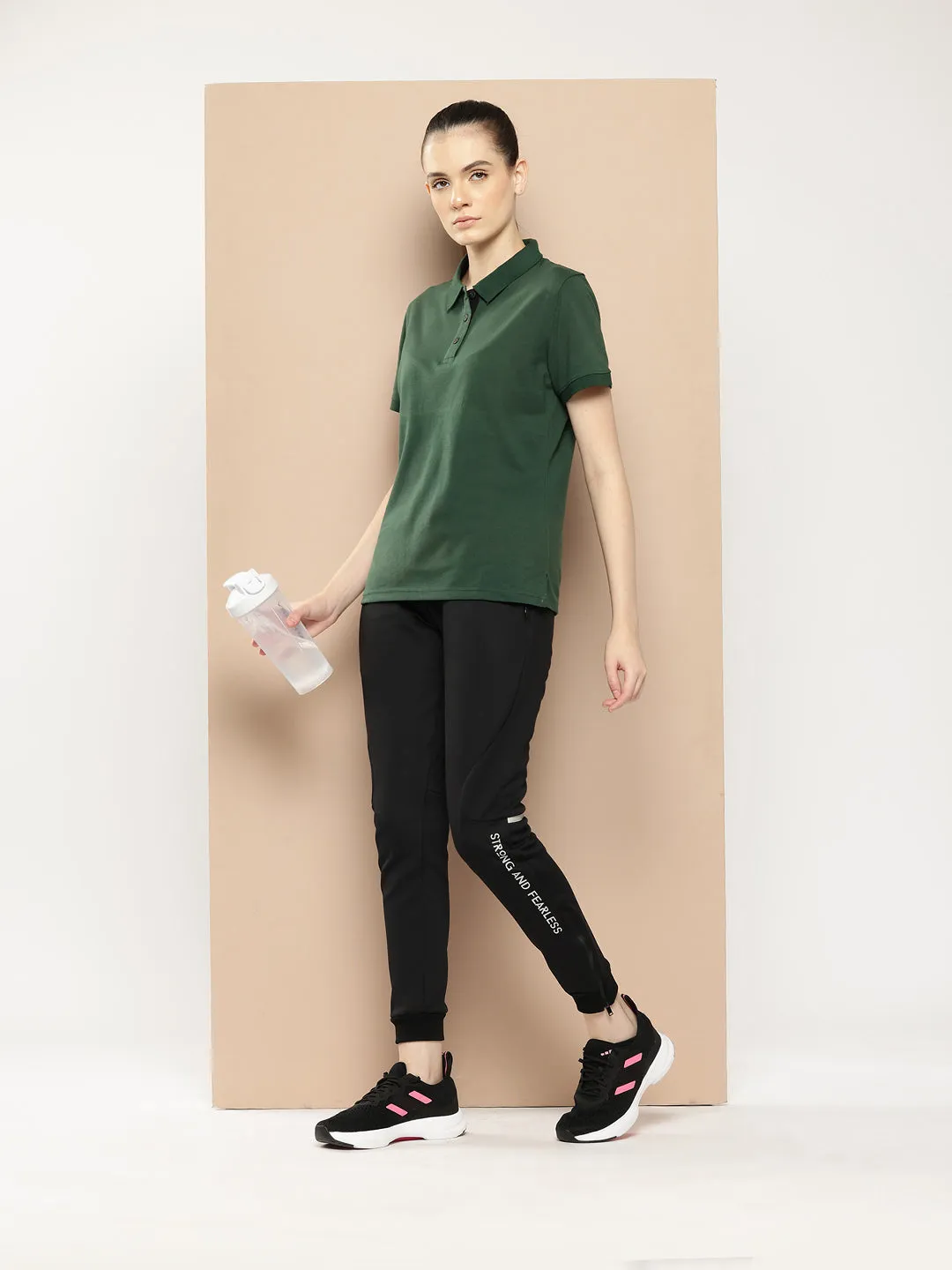 Victory Polo Button-Down Collar SnagProof Material