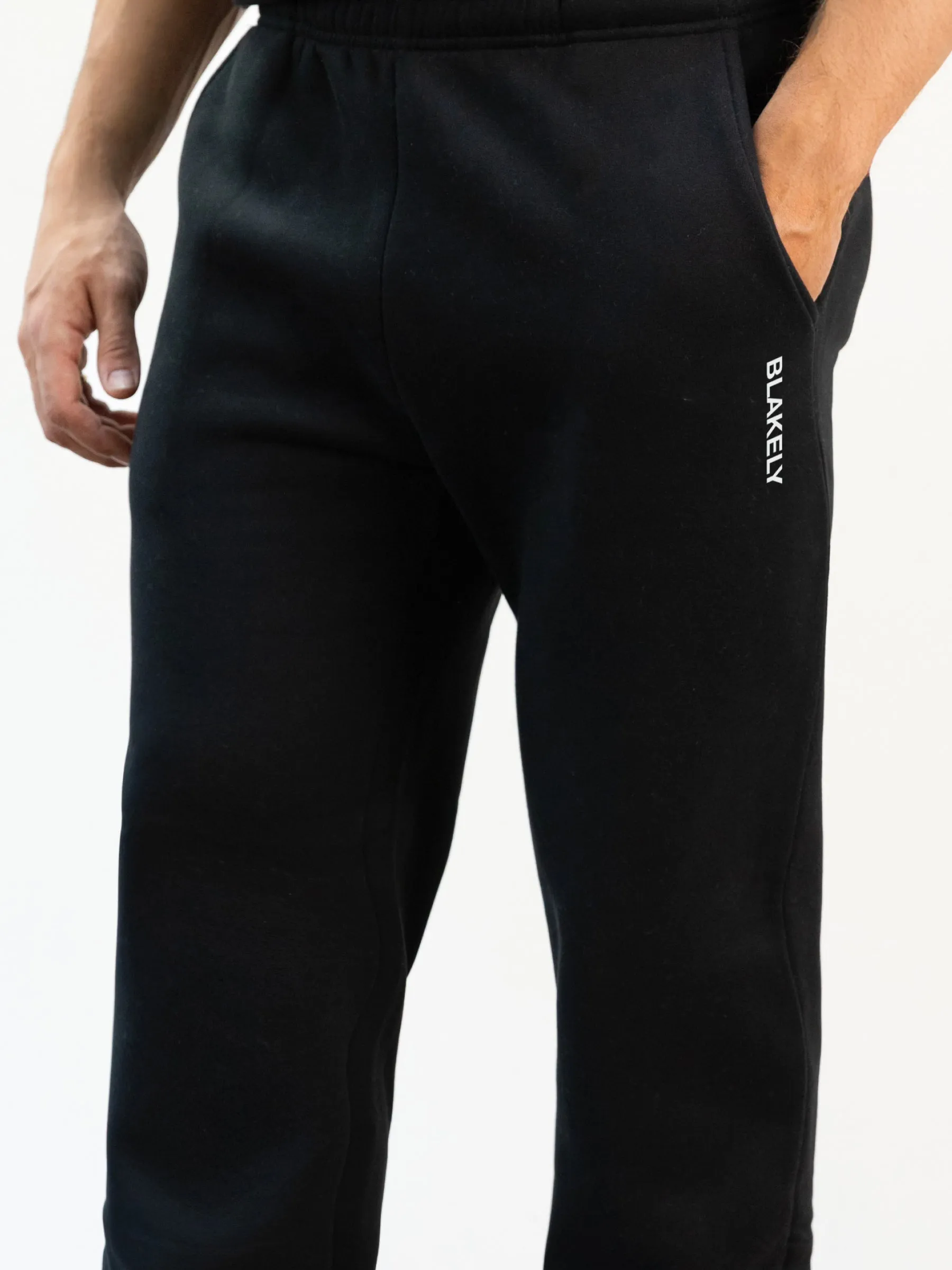 AbrasionResistantPanels Elastic waist Italic Linear Relaxed Sweatpants - Black