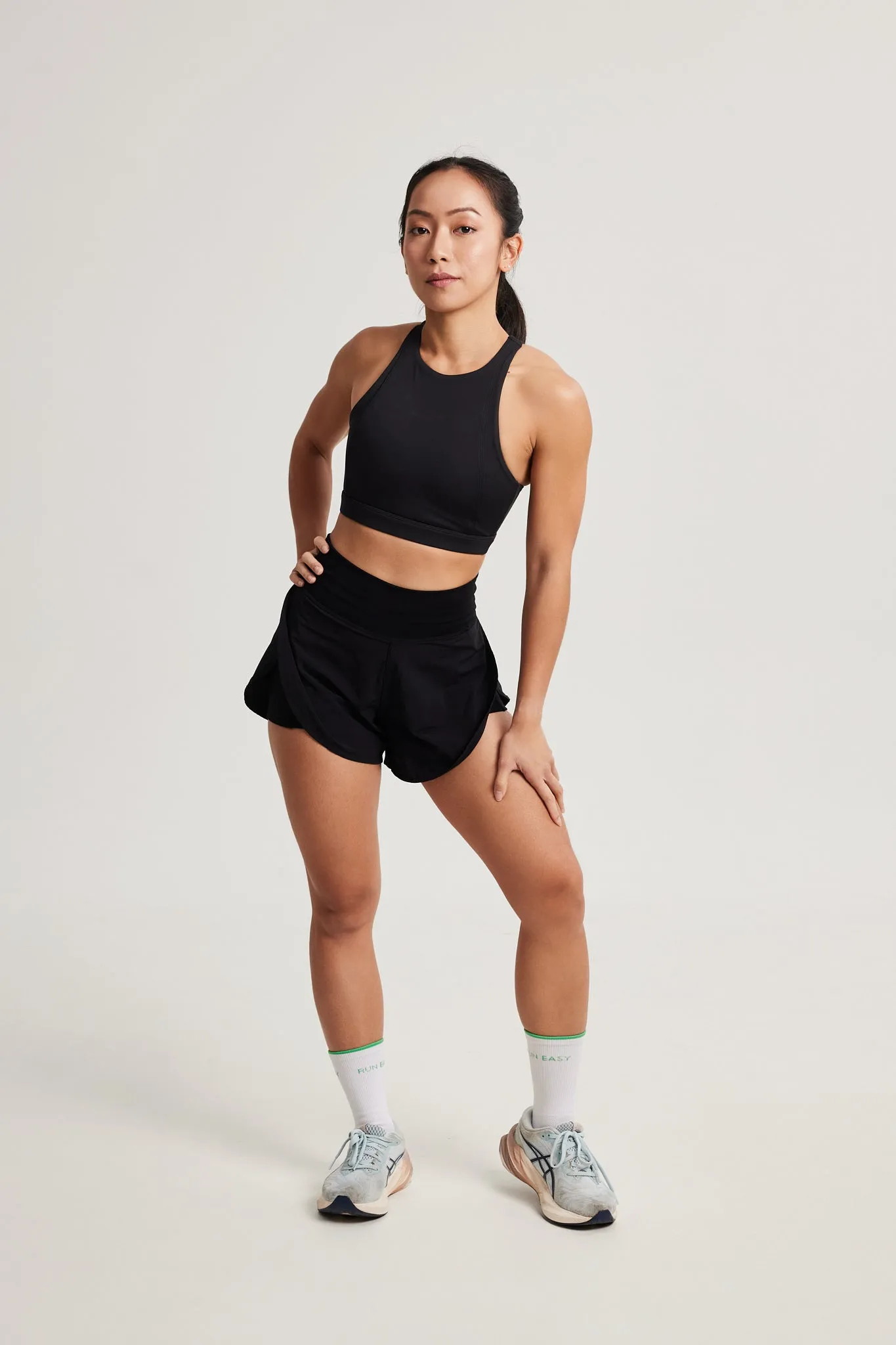 Cropped fit seams Smooth Fabric Contour High Neck Bra in Black Sesame