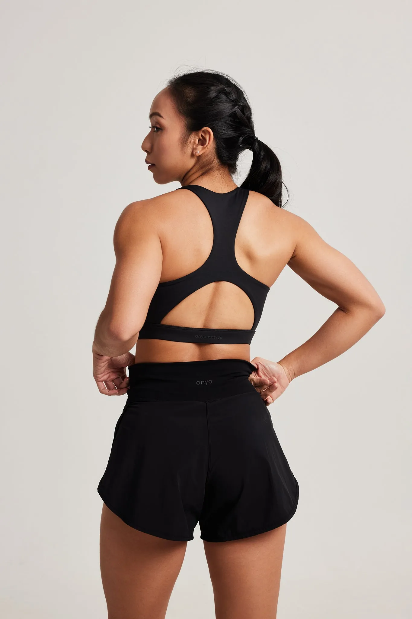 Contour High Neck Bra in Black Sesame Trendy workout clothes