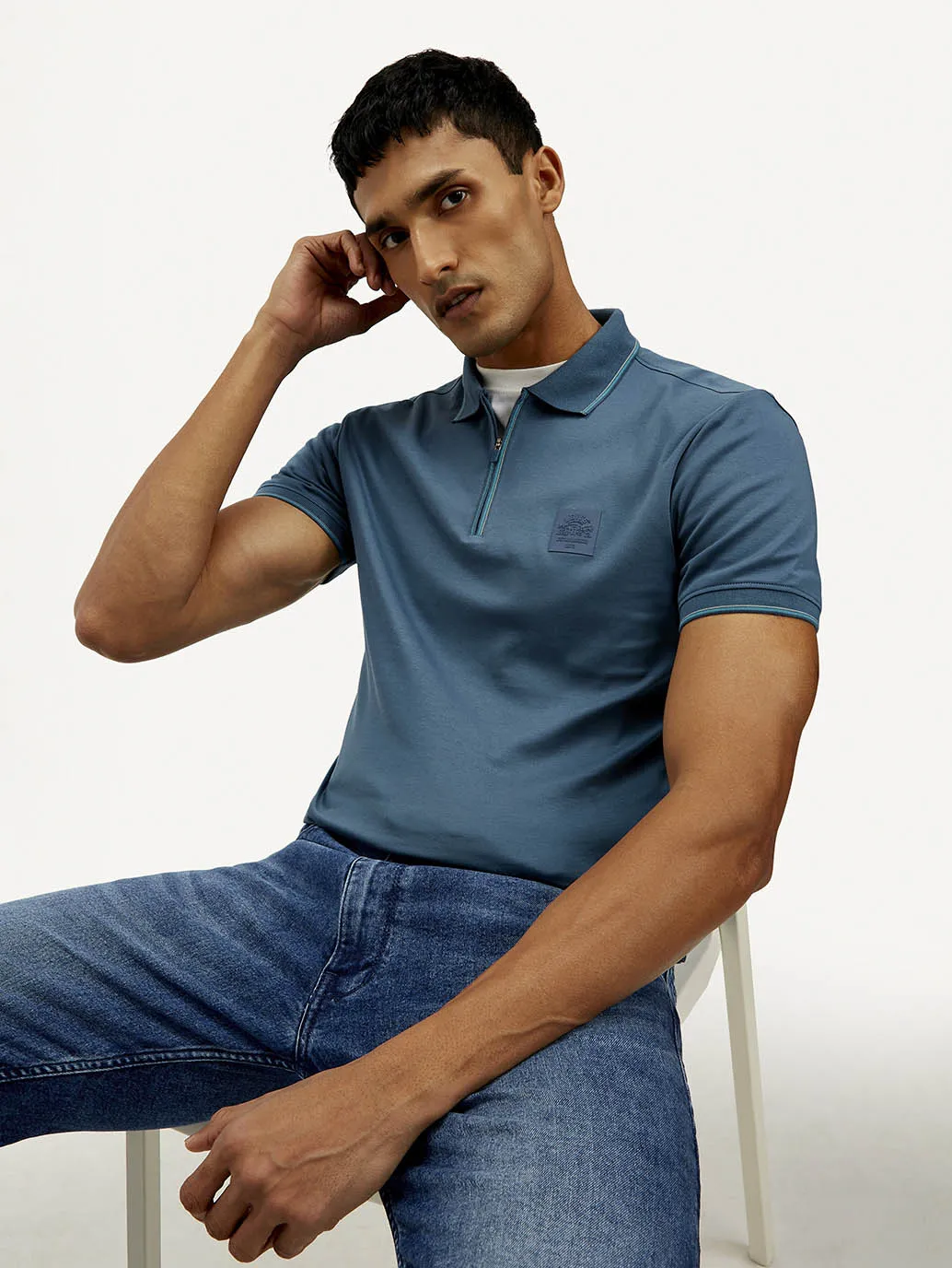 Casual Elegance Men's Solid Slim Fit Polo T-shirt