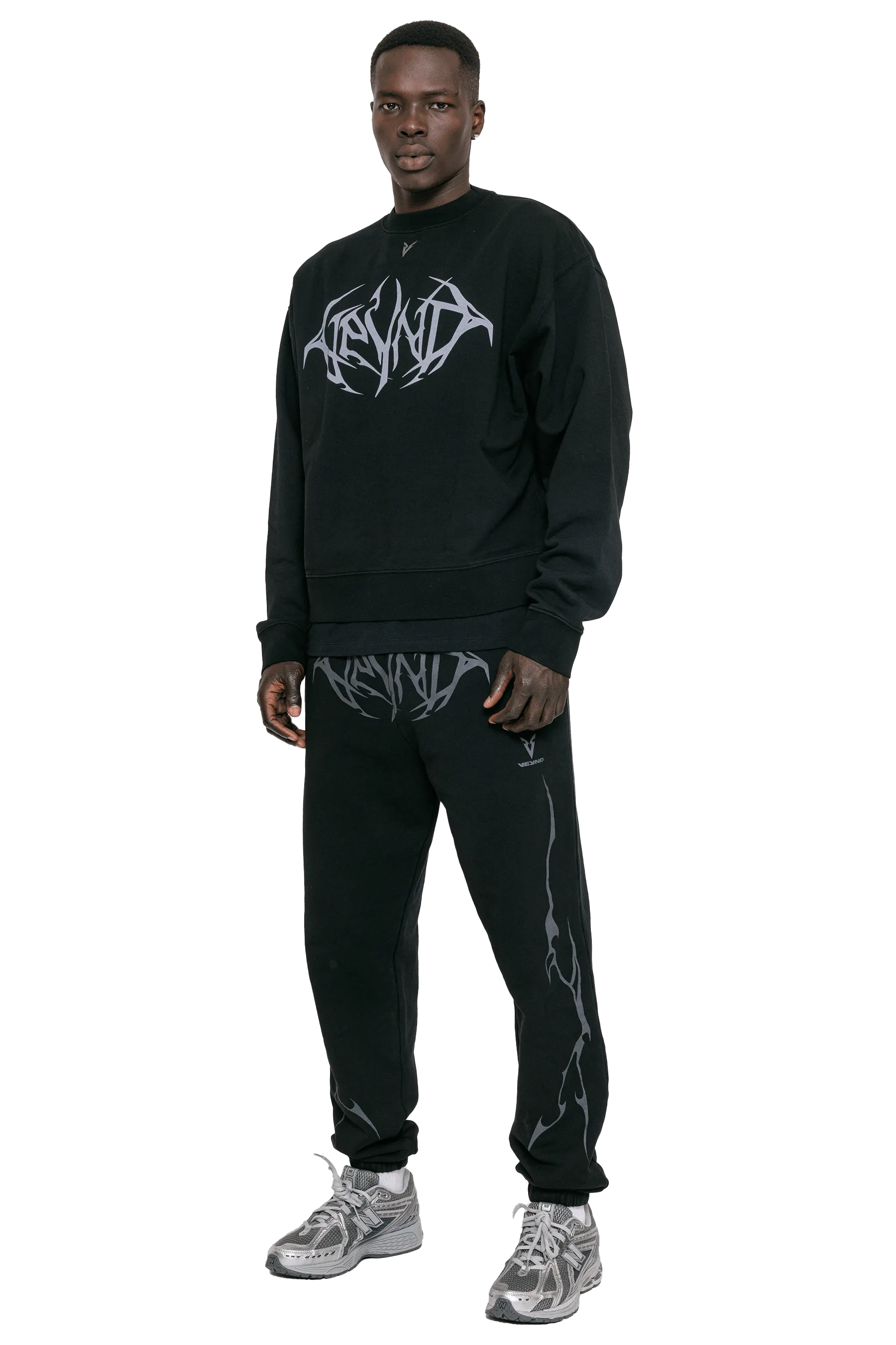 JOGGERS GRAY VEINS GRAPHIC - Black Straight Leg