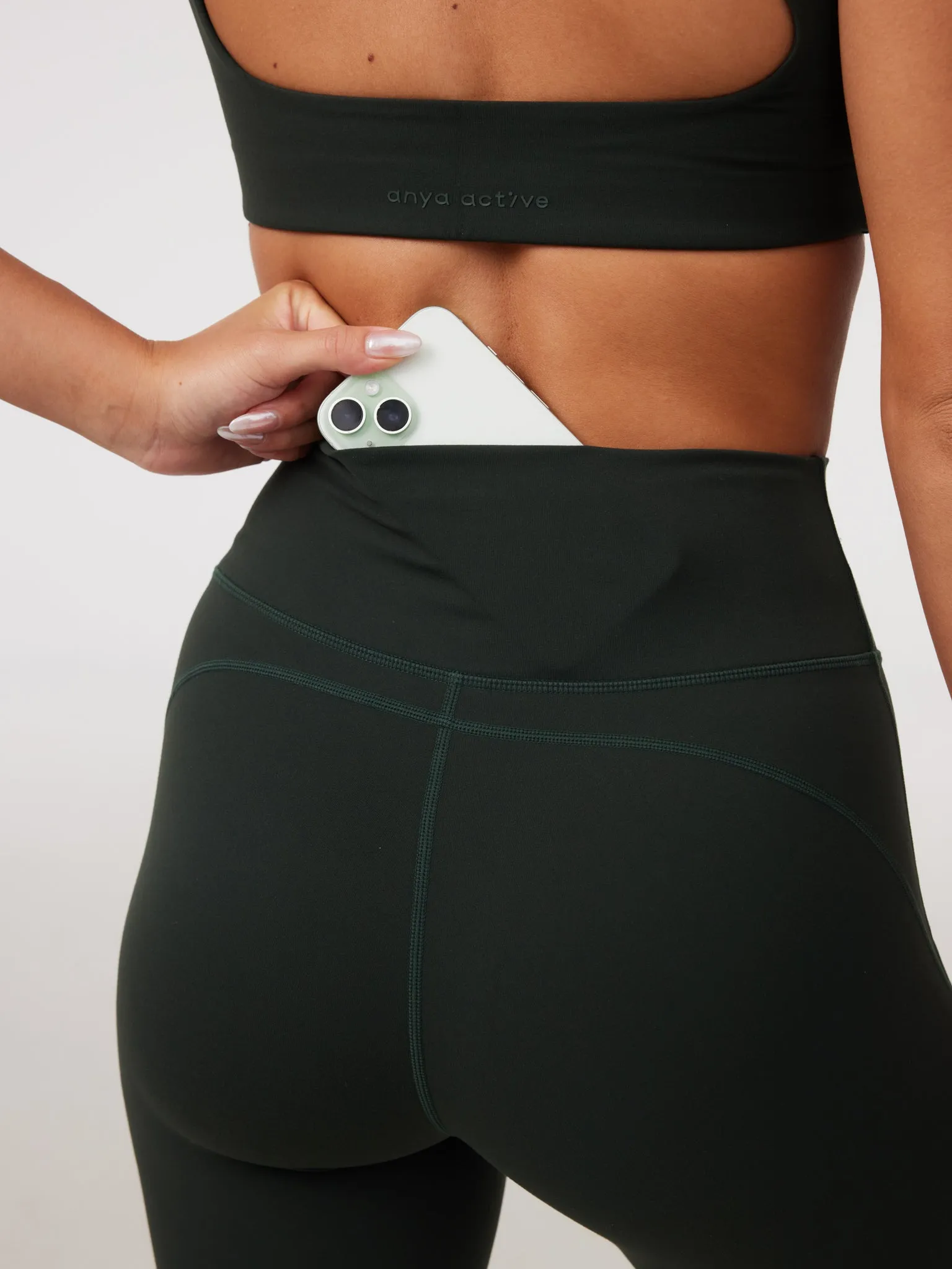 Shape Retain For Men Ultra Light Weekend Trip Contour Classic Leggings (Full 24") in Lucky