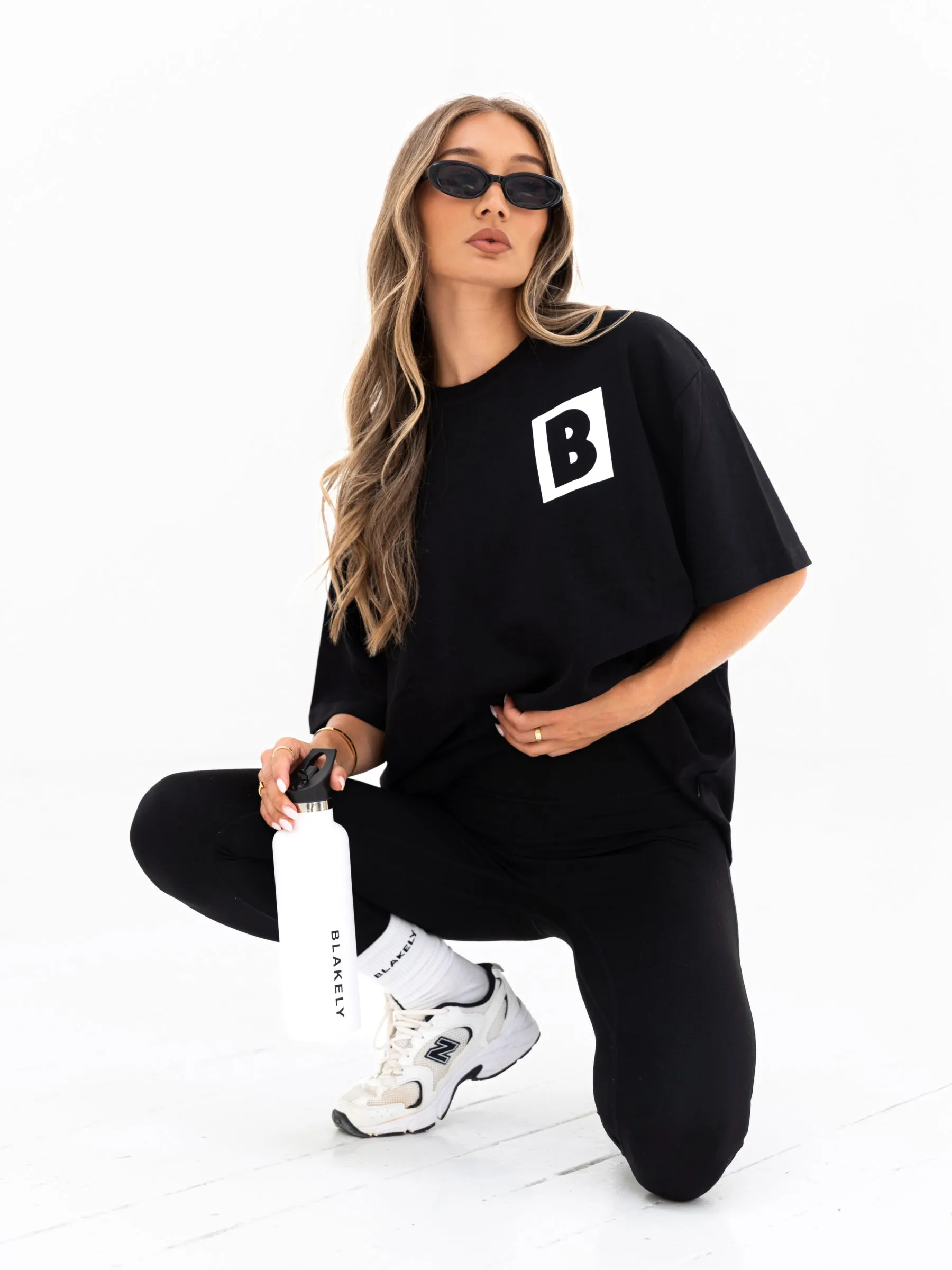 Offset Ultra Oversized T-Shirt - Black Fashion Layering Daily Comfort