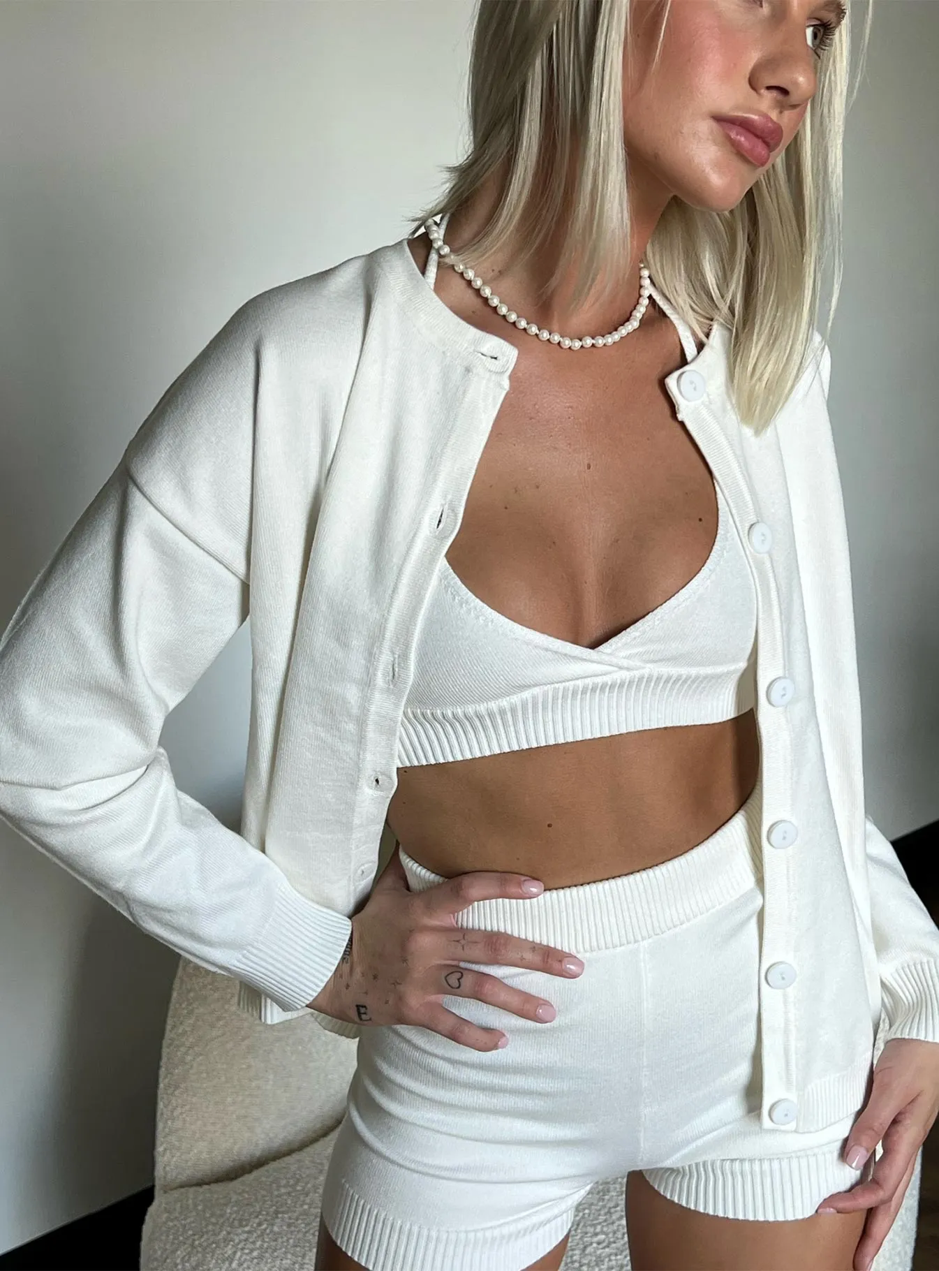 SnagProofMaterial CompressiveFitFabric Selba Set White