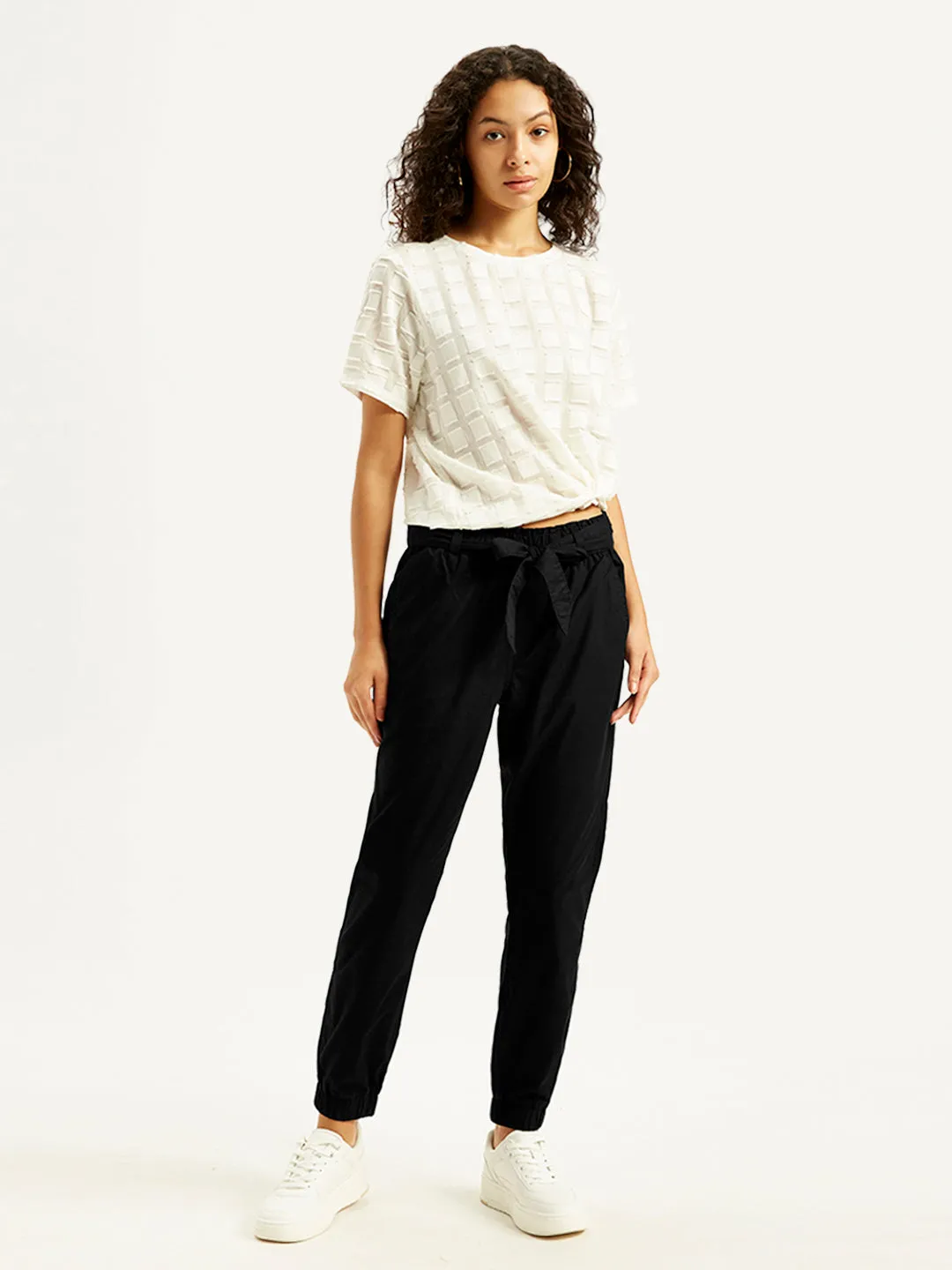 Flattering Comfort Women's High Rise Black?Regular Fit Joggers