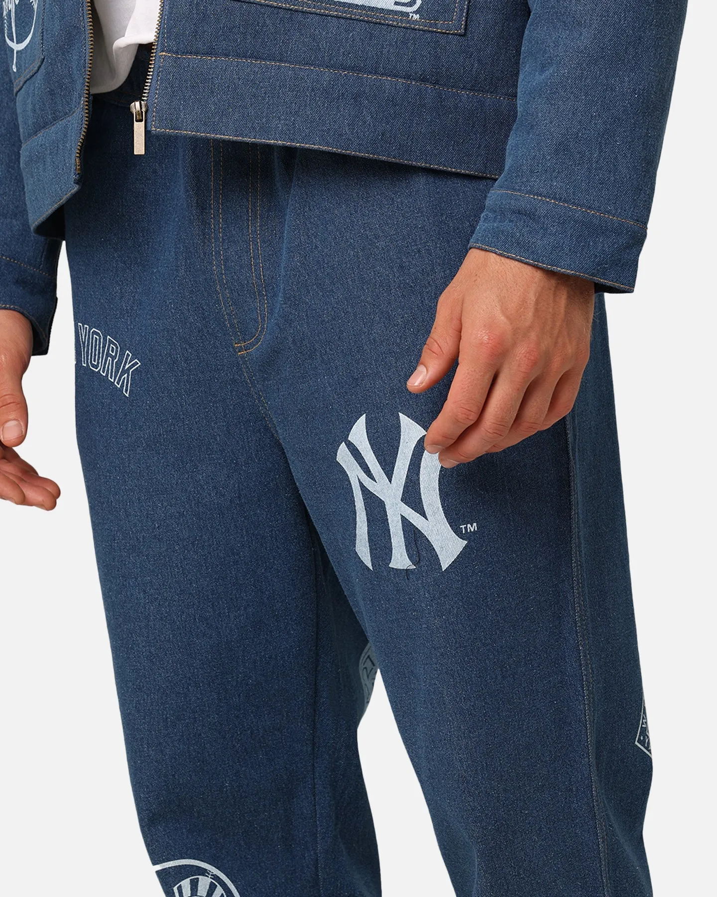 Majestic Athletic New York Yankees Etched Denim Jeans Washed Blue Denim Casual Cool Weekend Style Smooth