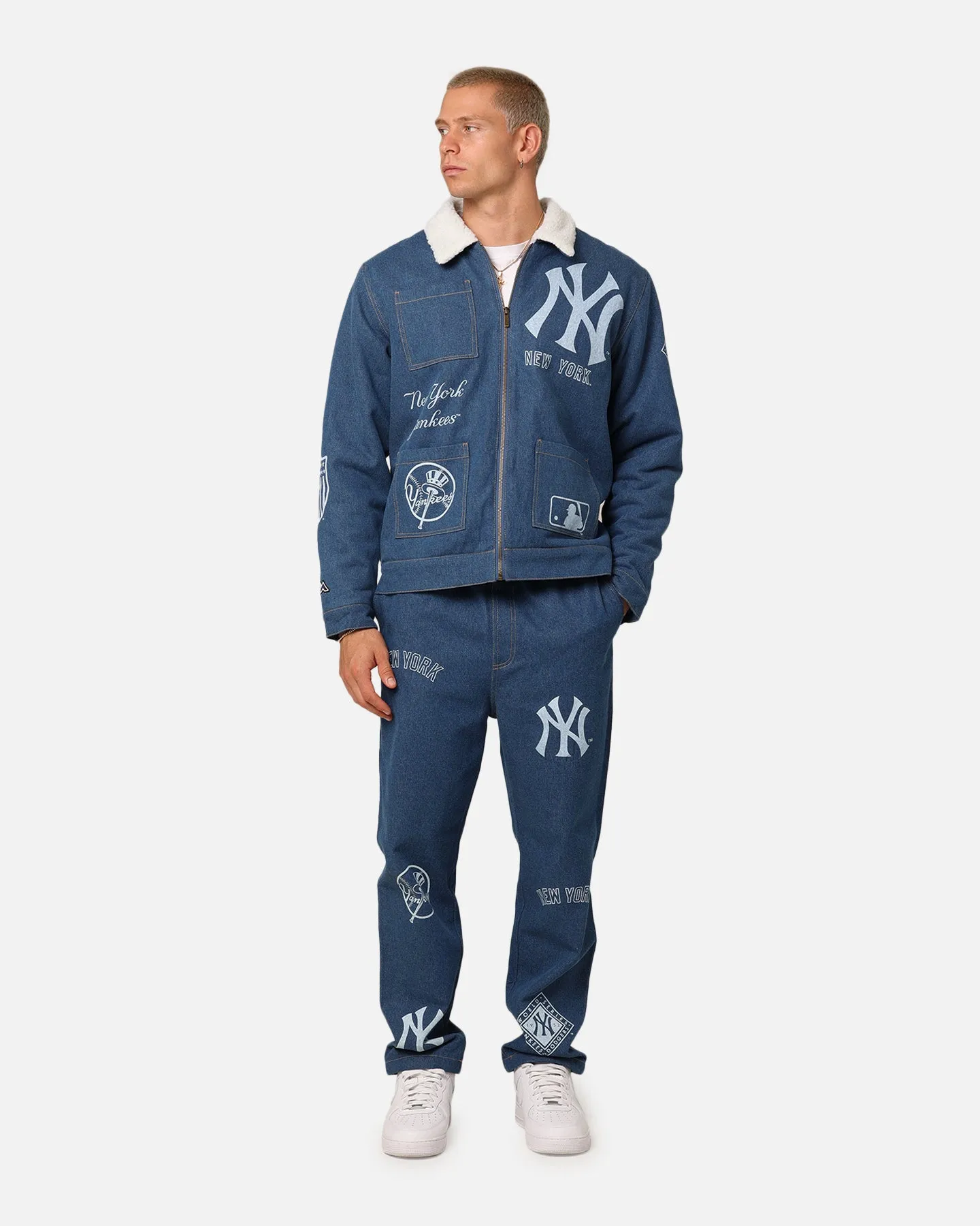 Cropped length Majestic Athletic New York Yankees Etched Denim Jeans Washed Blue Denim