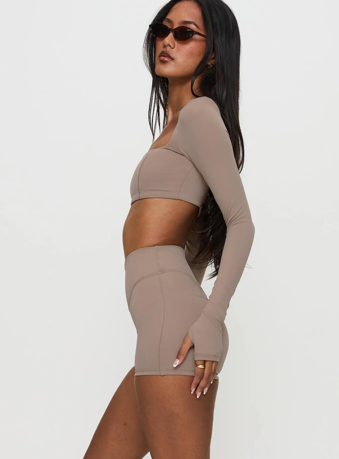StainResistant Fabric Touchdown Active Contour Short Taupe