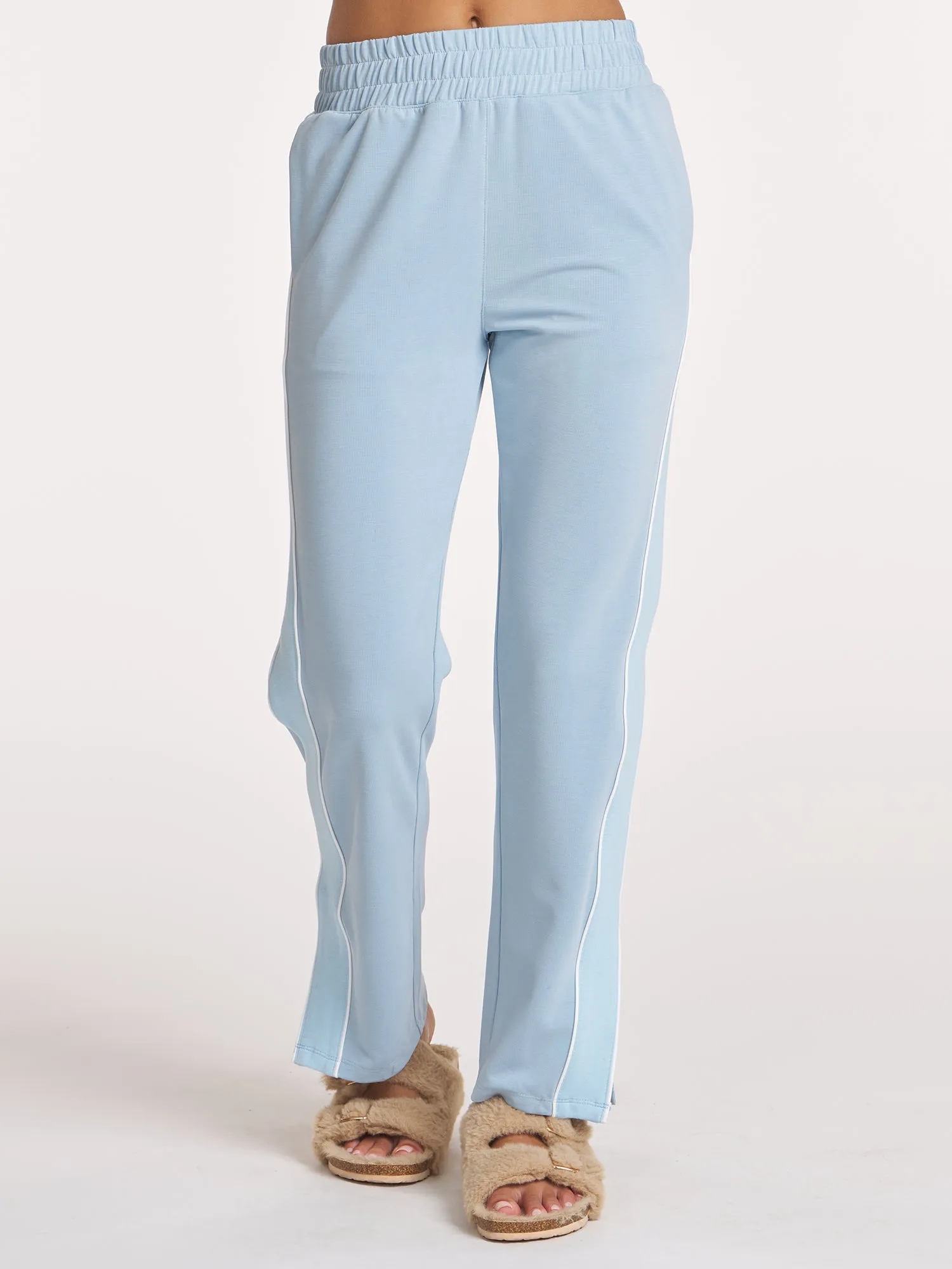 Thermal regulation Curved Waistline Piped Track Pant
