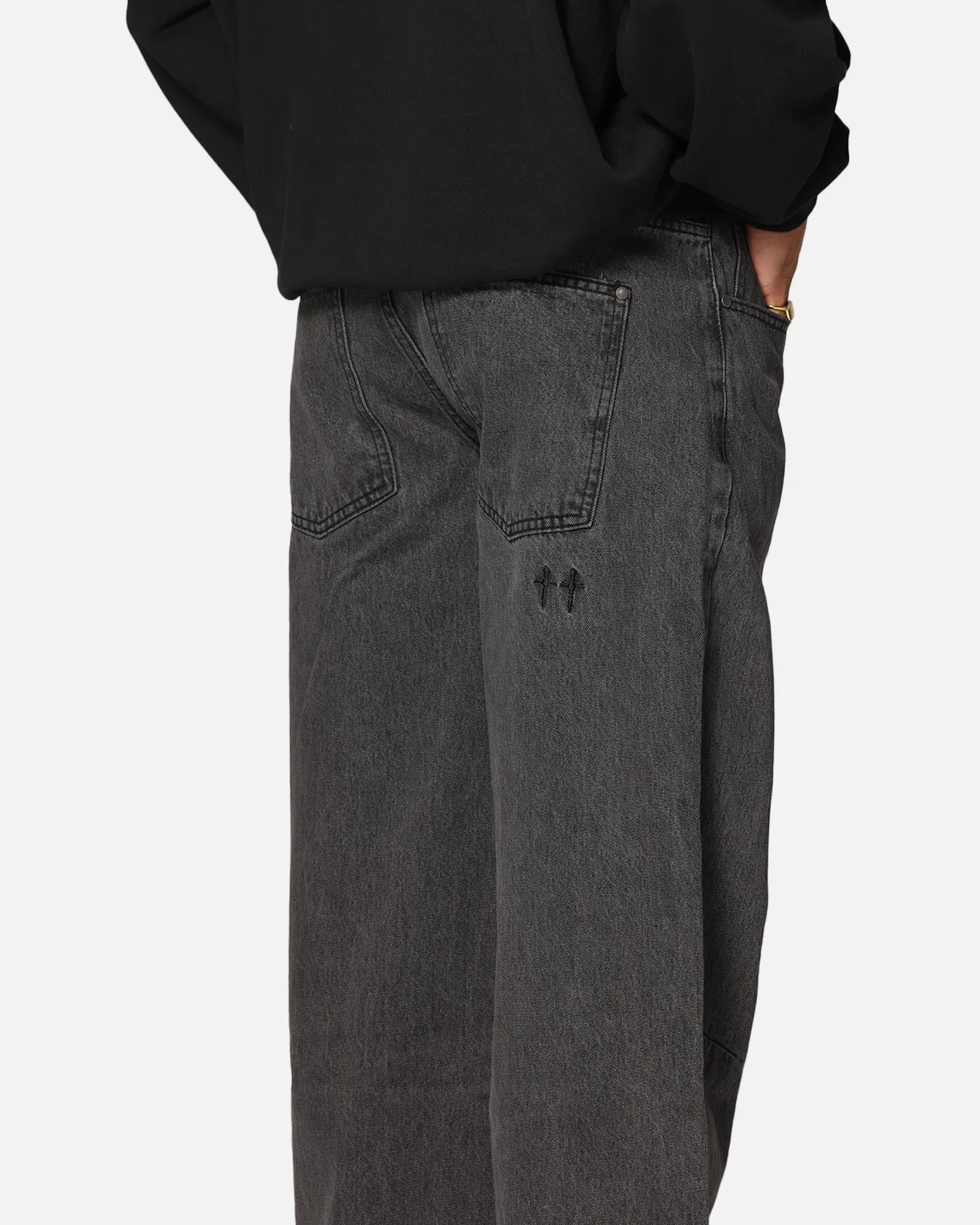 Saint Morta Amplus Jeans Sulphur Grey Casual Luxury Winter Warmth Minimalist Elegant