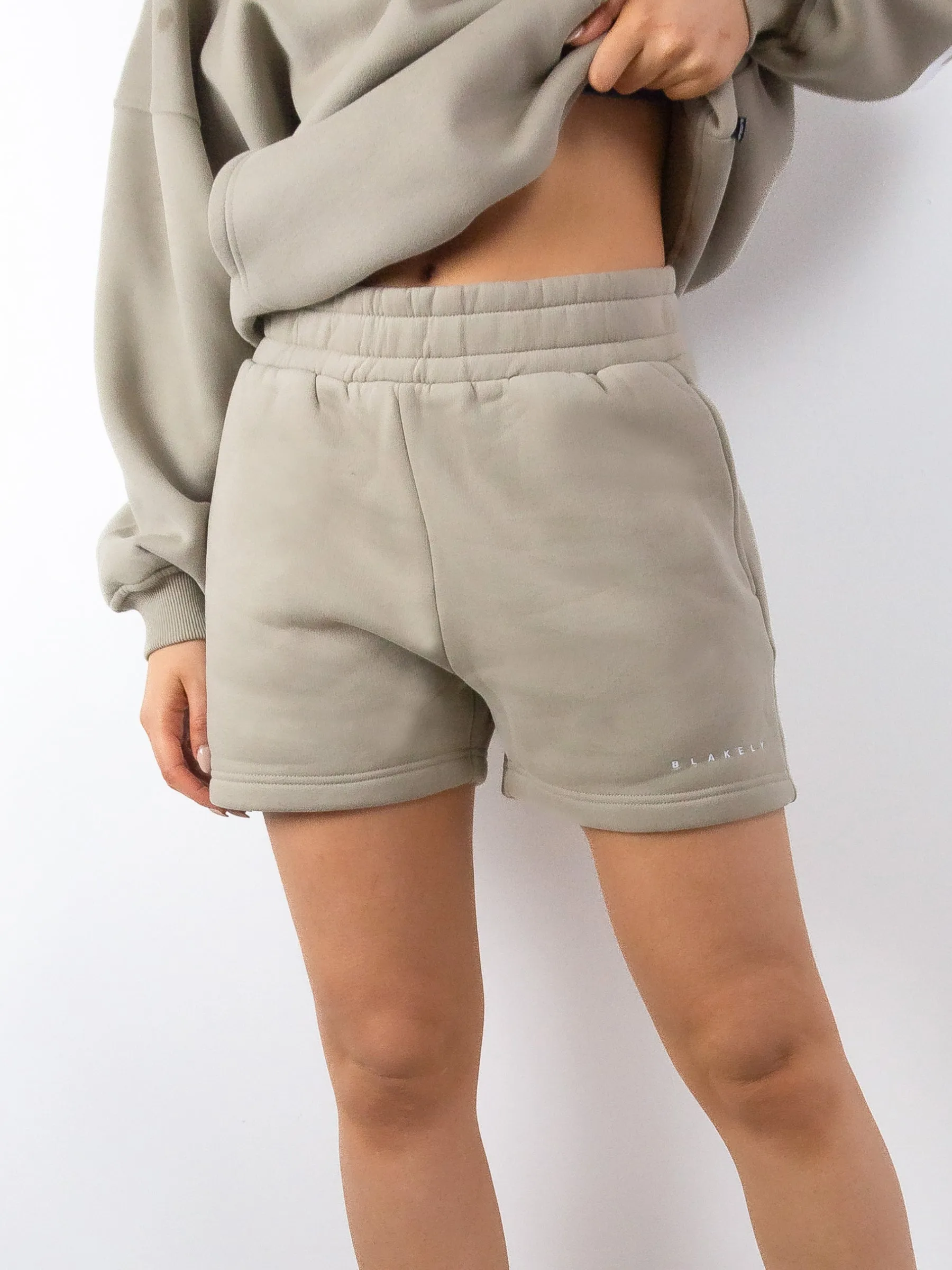 Active Design Quick Access Pockets Isabel Jogger Shorts - Beige