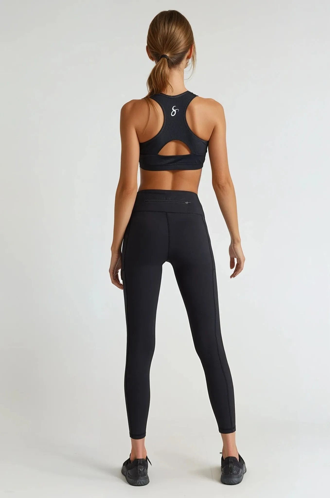 Colorful active clothing Apex Sports Bra Activewear