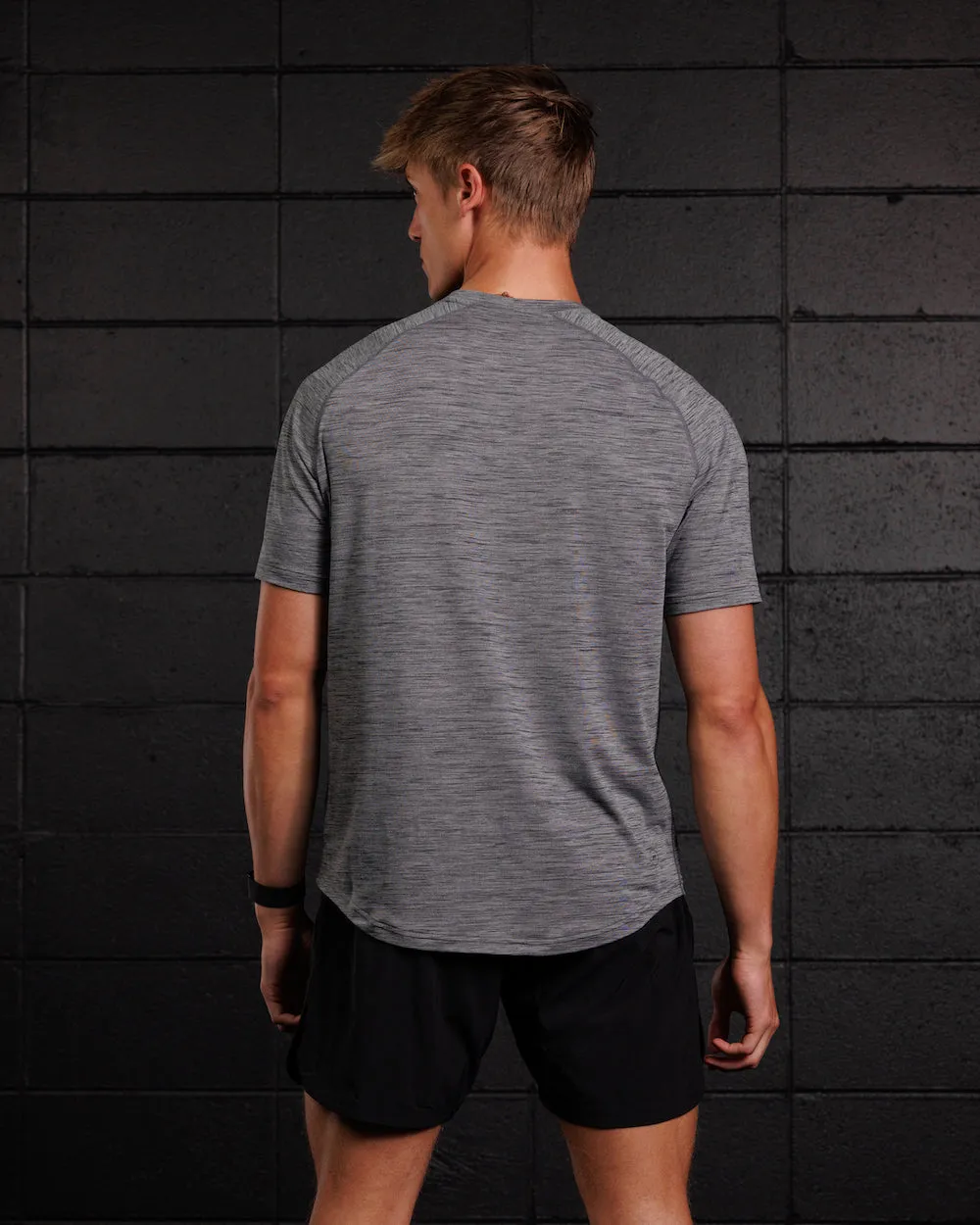 SmartTech Raglan Shirt | Charcoal Heather Daily Style