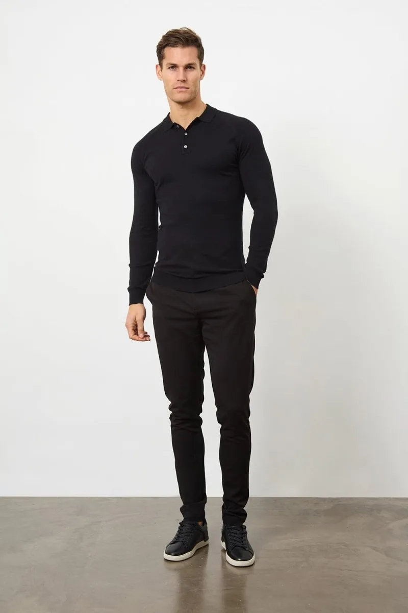 Thermoregulating Lining Youthful Appeal Knitted Polo Shirt in Black