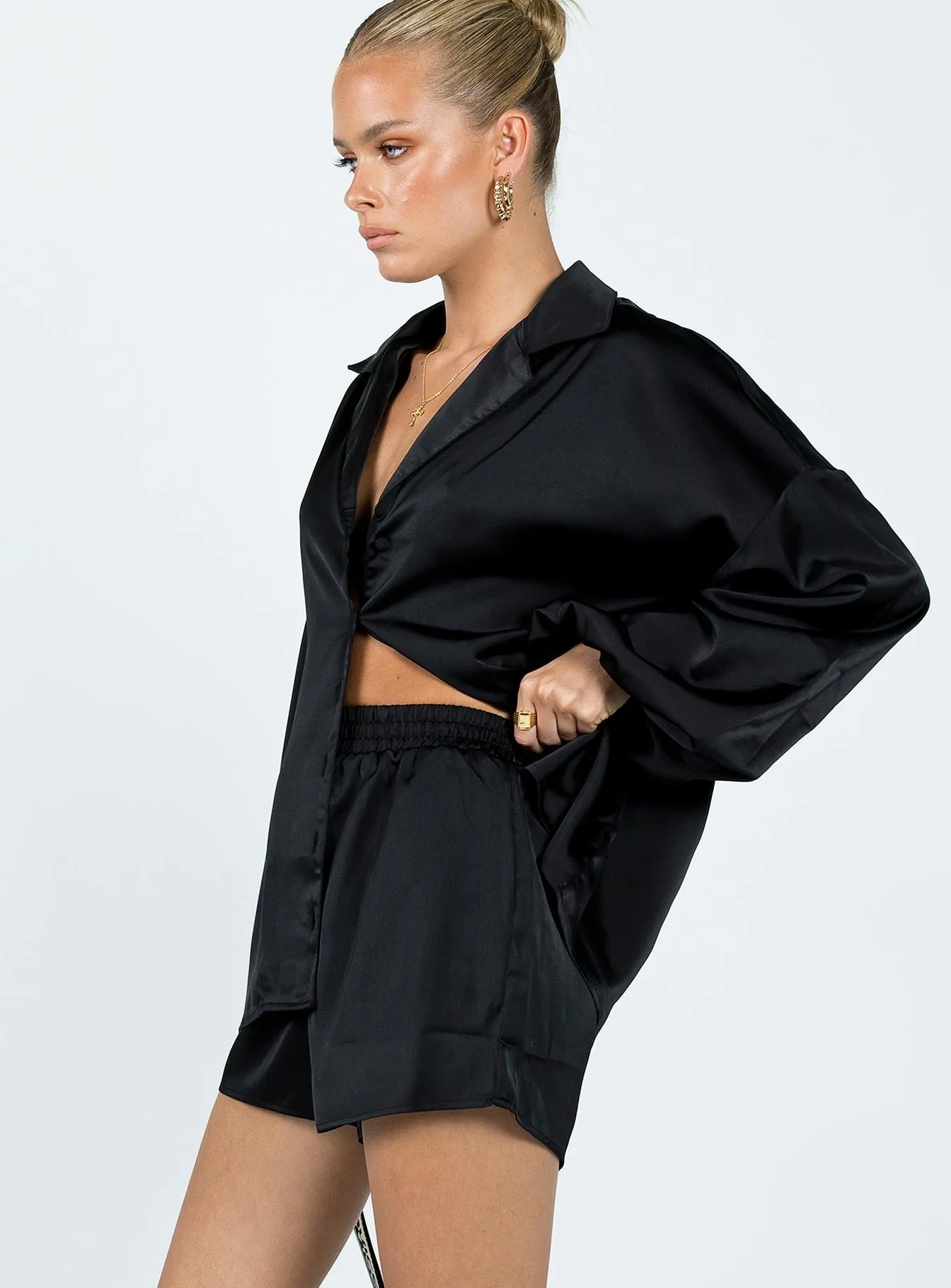 Mahla Set Black AbrasionResistant Fabric Dream Base