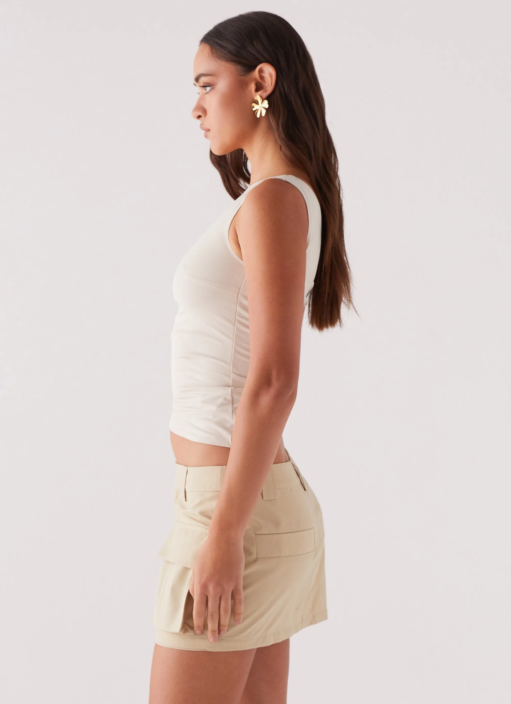 Soft Wear Timeless fitted silhouette Heart To Heart Cargo Mini Skirt - Beige