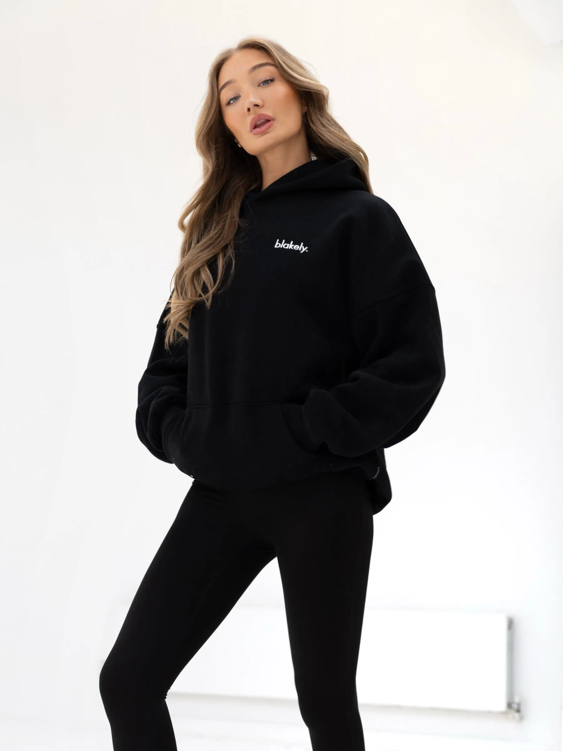 Sami Oversized Hoodie - Black Instant Sellout