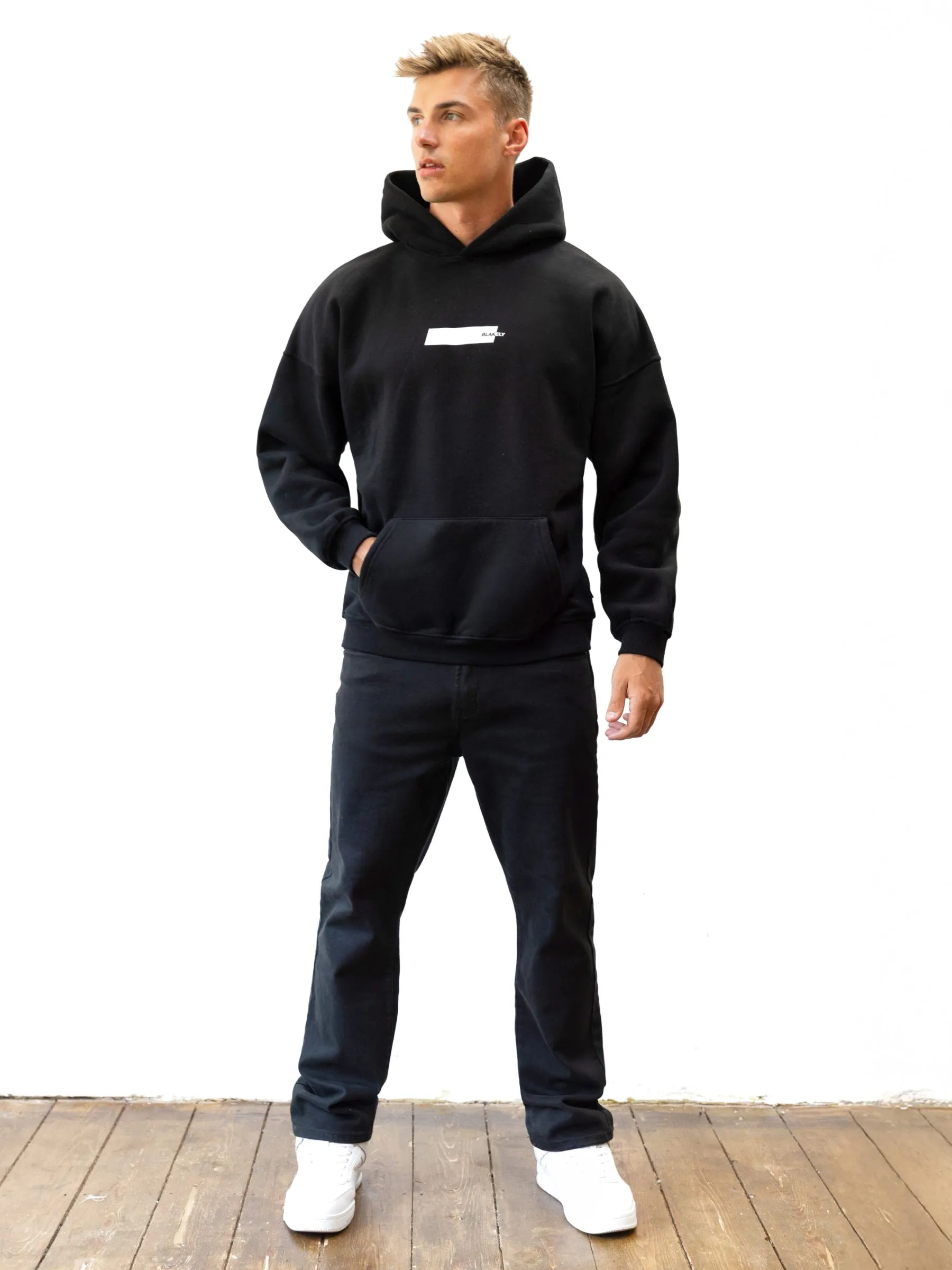 Kobe Italic Relaxed Hoodie - Black Sport Comfort