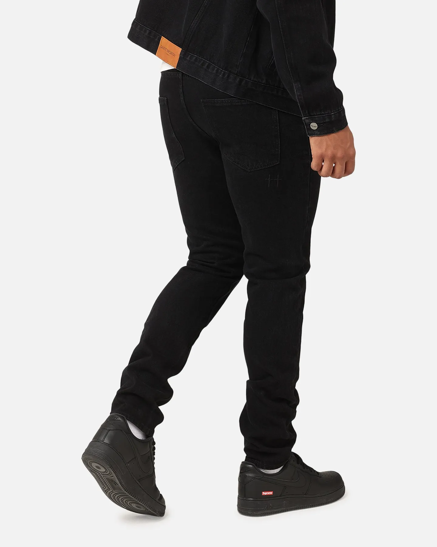 Saint Morta Fimi Distressed Jeans Washed Black Classic Beach Day Travel Outfit Sustainable Manufacturing