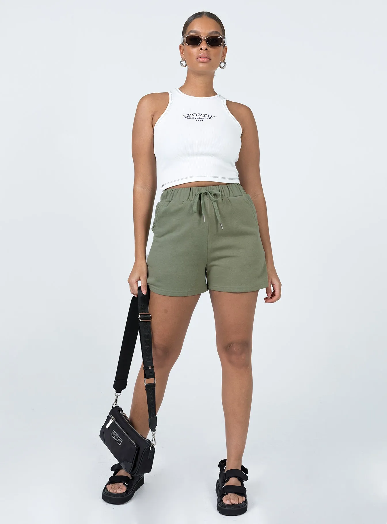 Laura Shorts Green Virtual Mode CompactPackableDesign