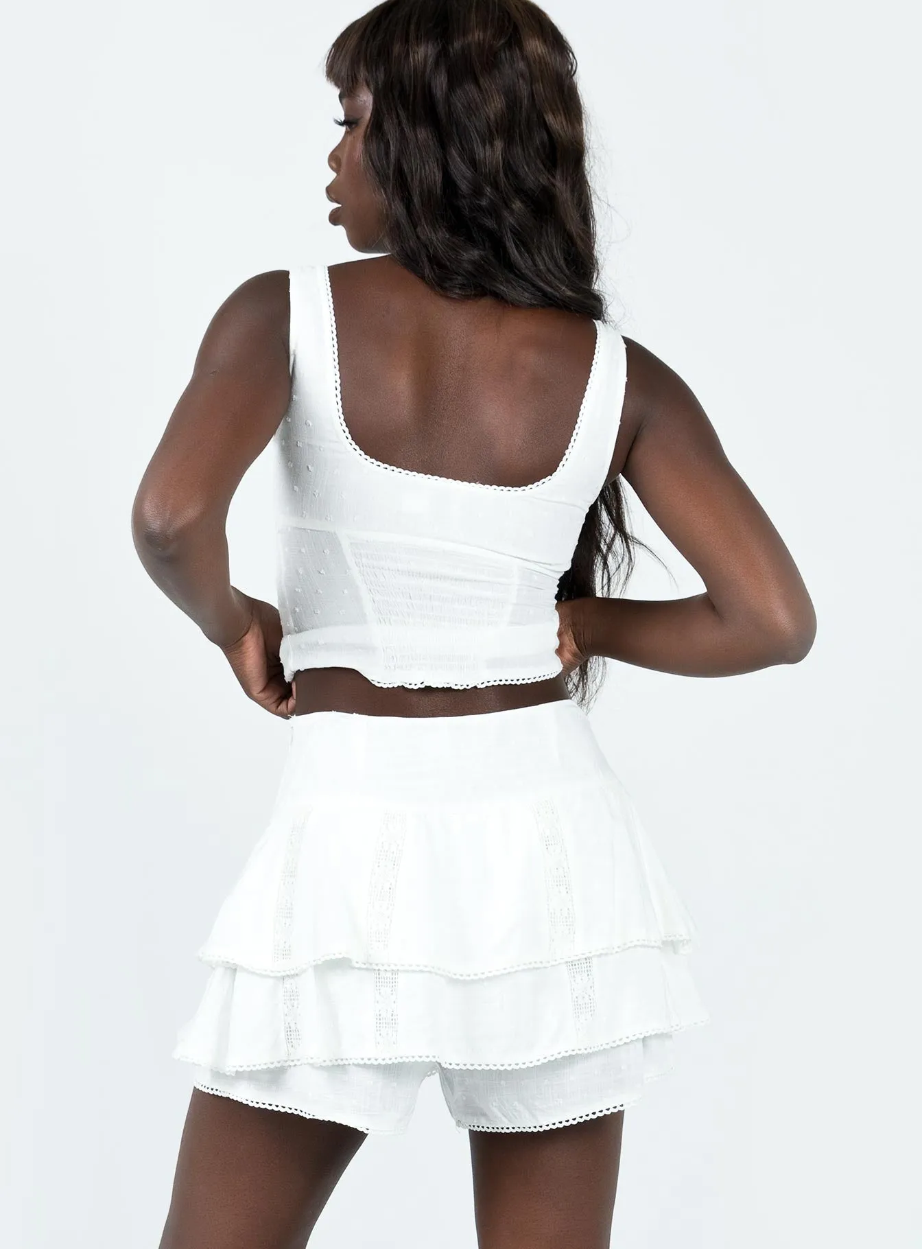 Run Core Peace Flow Cheyla Shorts Ivory