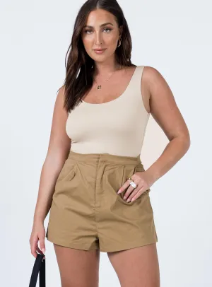 Medika Shorts Beige Sky Mood