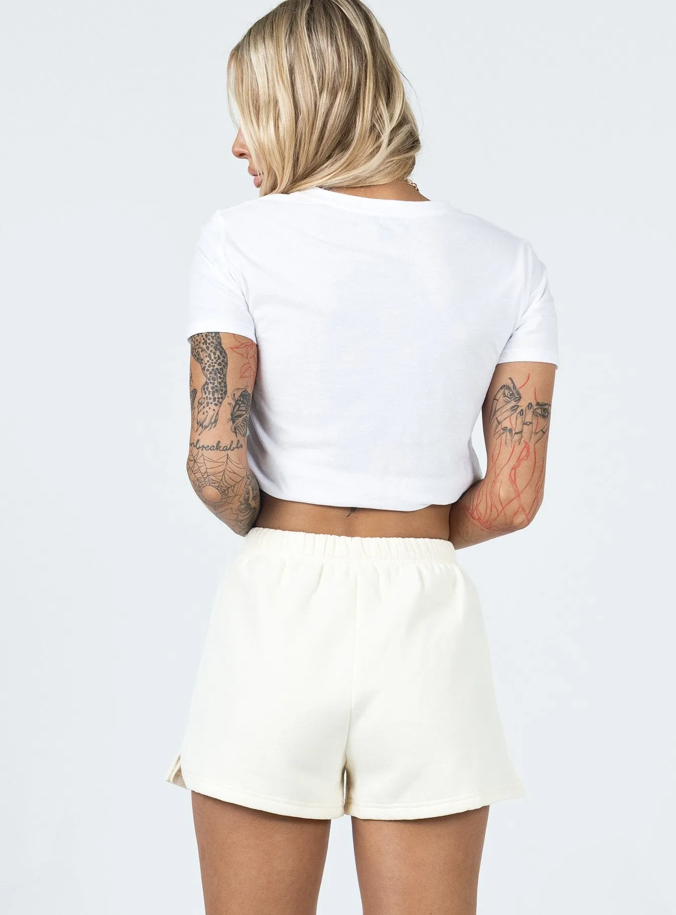 Nancie Shorts Cream HiddenZipperClosure MultiDirectionalFlex