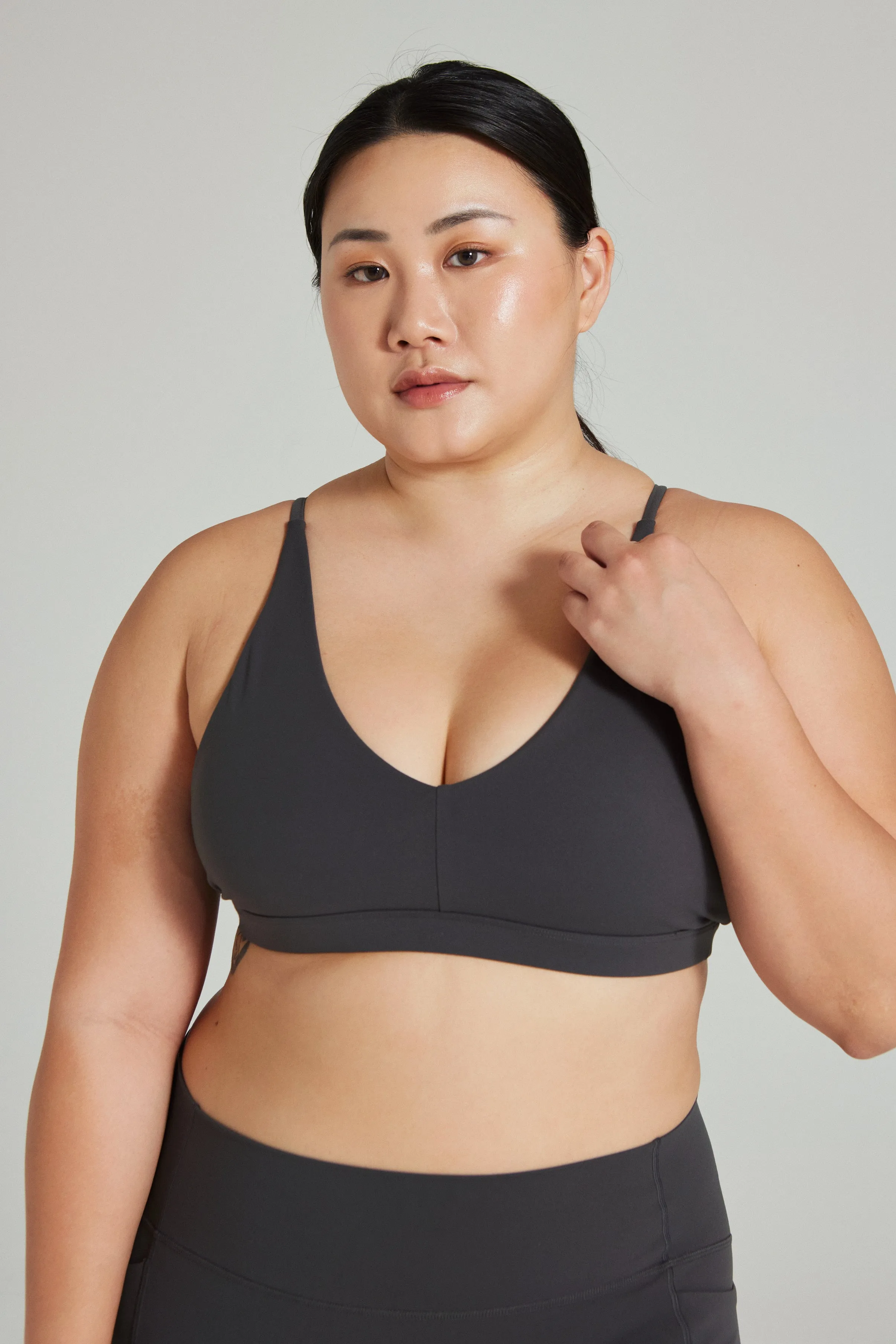 dancers V Plunge Bra 2.0 in Stepper