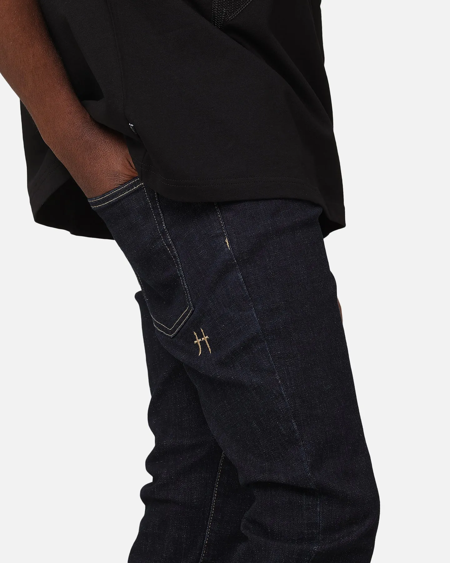 Shopping Day Adult Fashion Athlete Fit Yearlong Fit Saint Morta Tapered Denim Jeans Raw Indigo