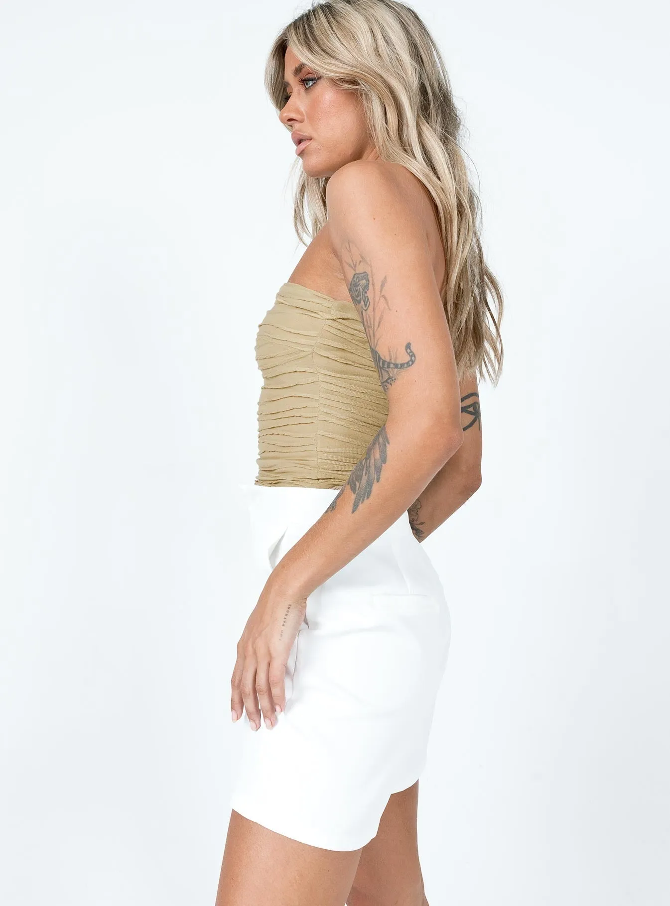 Party Guest Fur Fit Jonna Shorts White