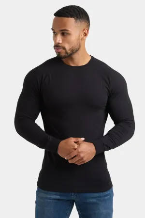 Essential Top Flexible Neckline Athletic Fit Long Sleeve T-Shirt in Black