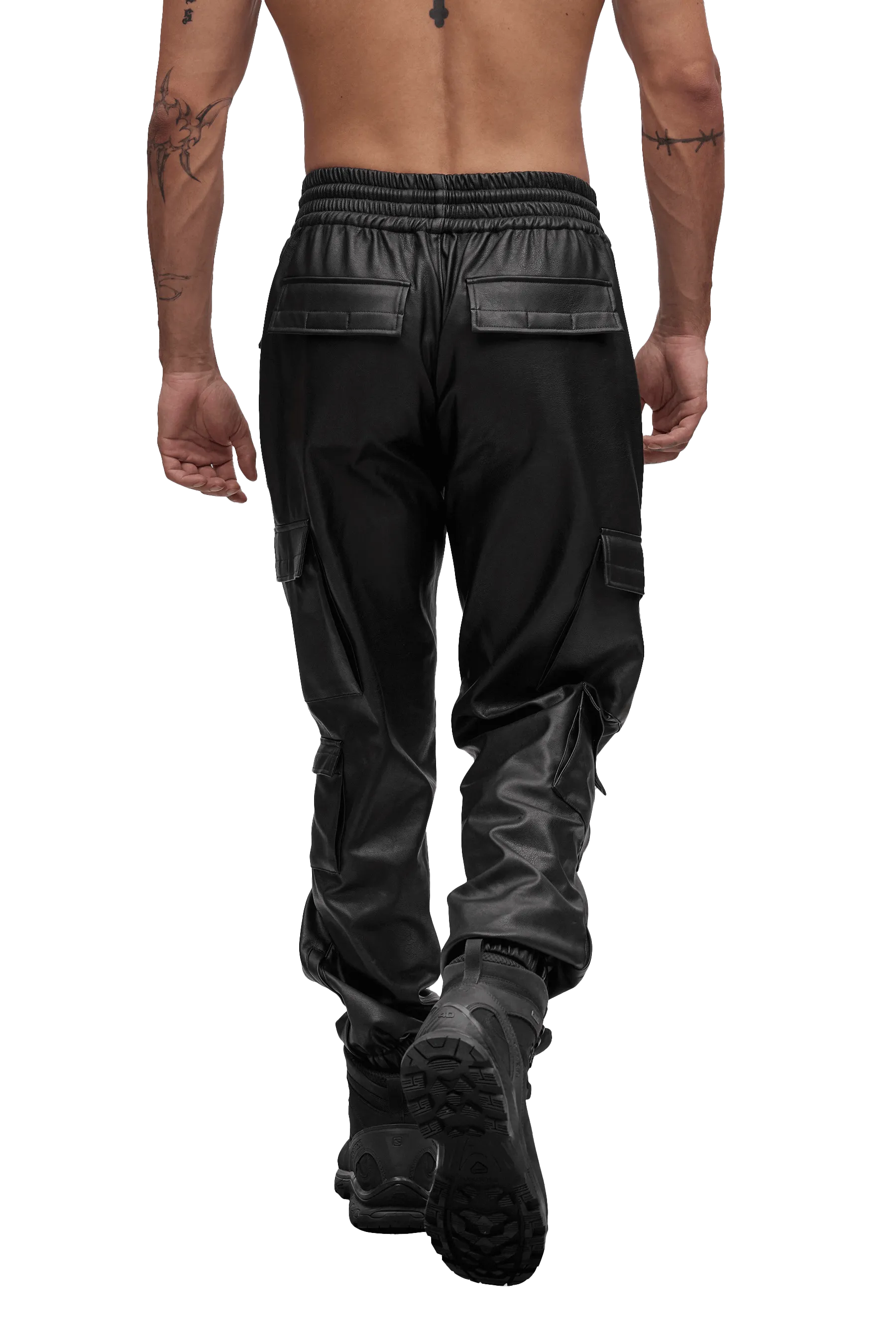 LEATHER CARGO PANTS - Black Smooth zipper closure