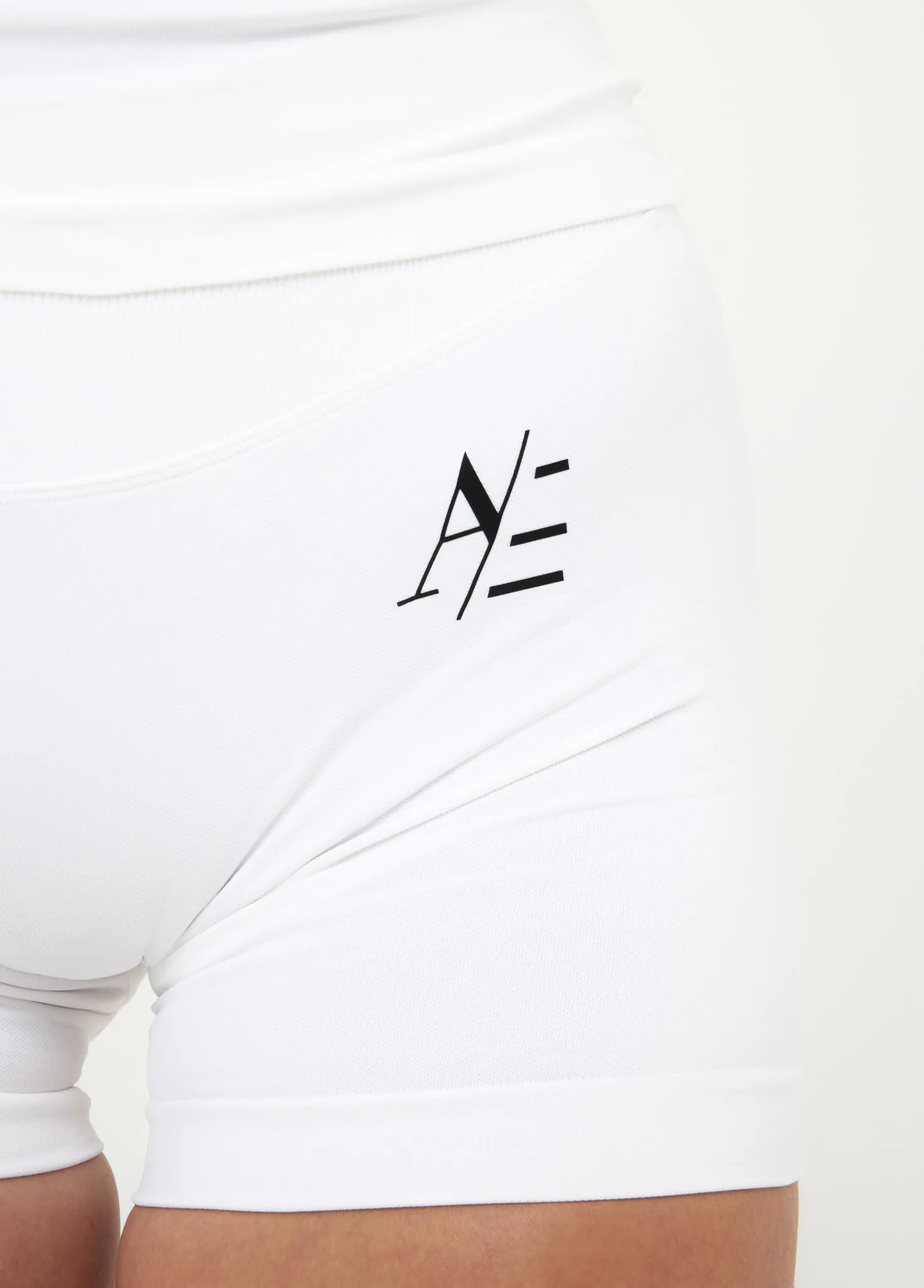 Wide Leg Silhouette Sport Short Pearl White