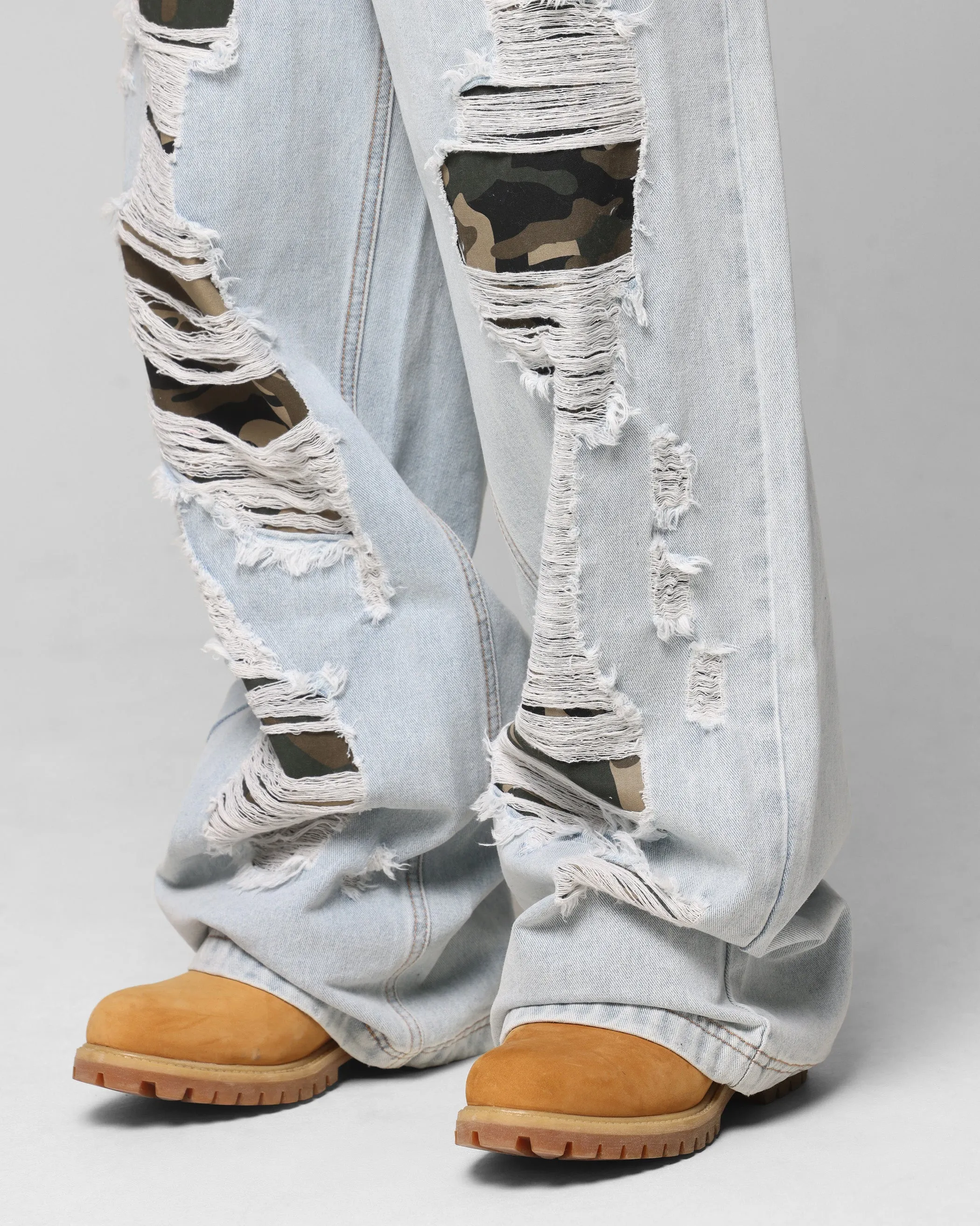 Loiter Collateral Distressed Jeans Denim Camo Date Night Casual Friday