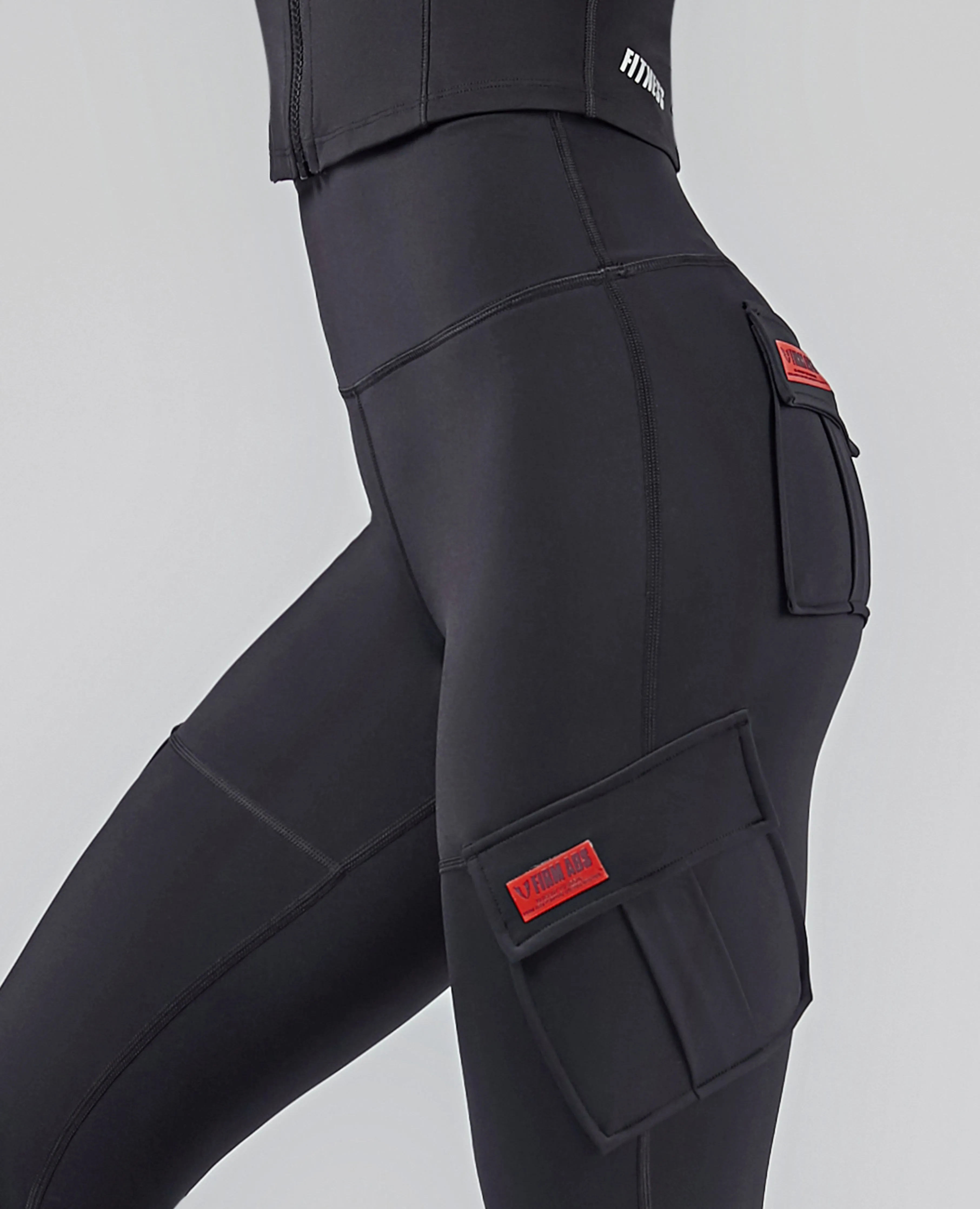 Flat Seams Casual Day Ultra Light Solo Cargo Leggings - Black