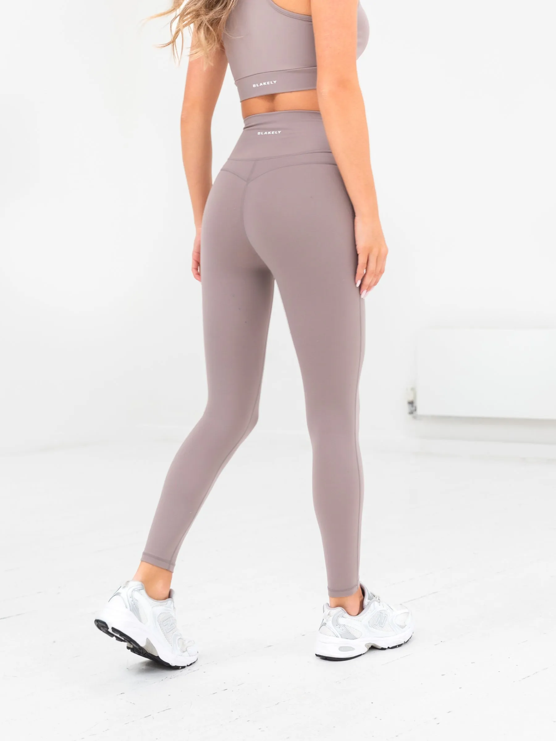 Moisture Management Sweat Resistant Material Ultimate Active Leggings - Pink Taupe