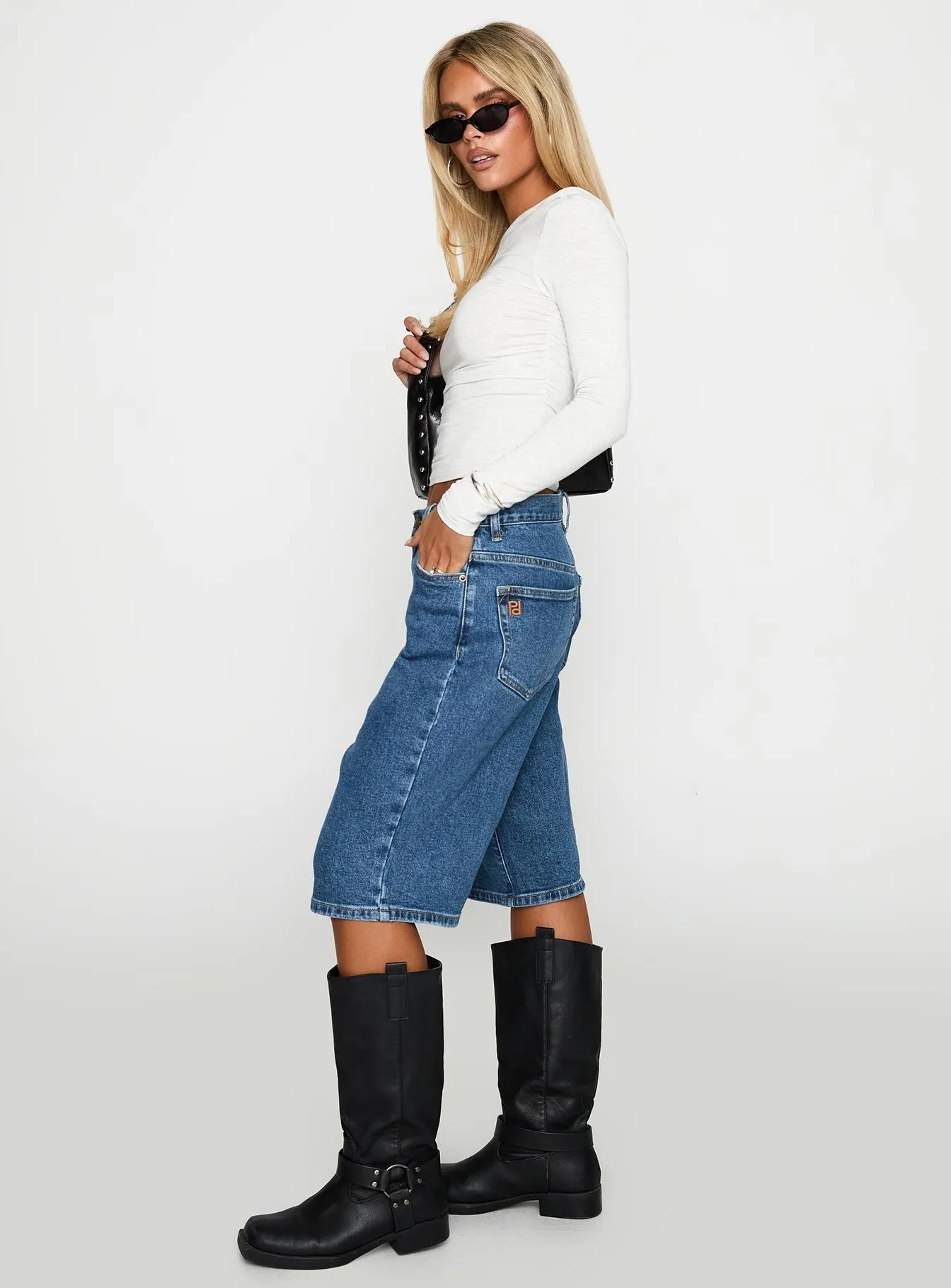 Utility Mode Urban Flow Retro Dream Mid Rise Longline Denim Shorts Mid Wash
