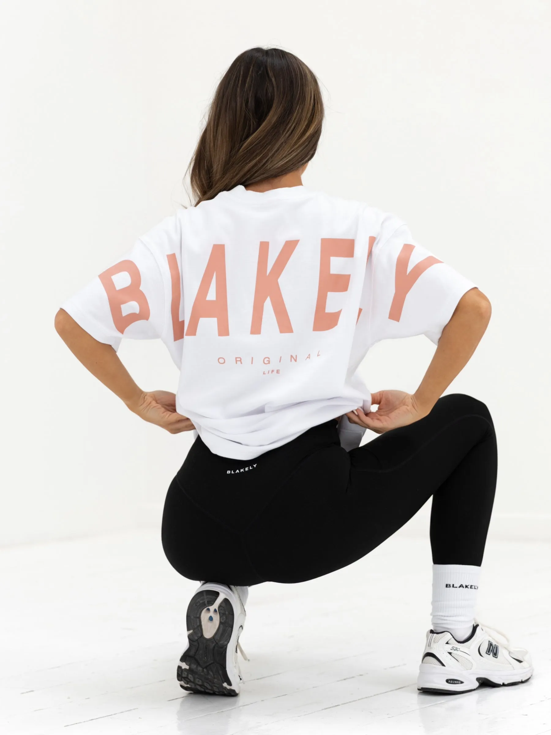 Bold Style Boat Neck Isabel Oversized T-Shirt - White & Peach Pink